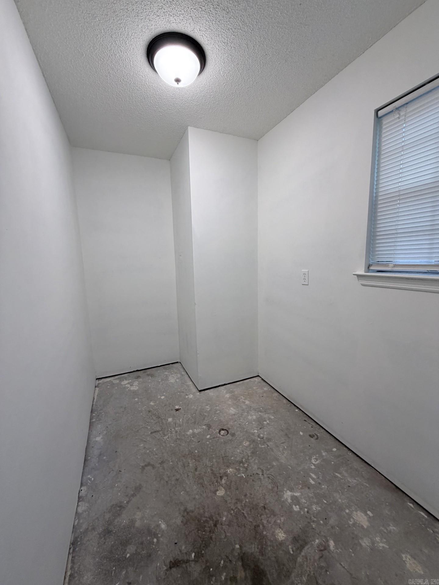 5904 Valerie Drive Property Photo 33
