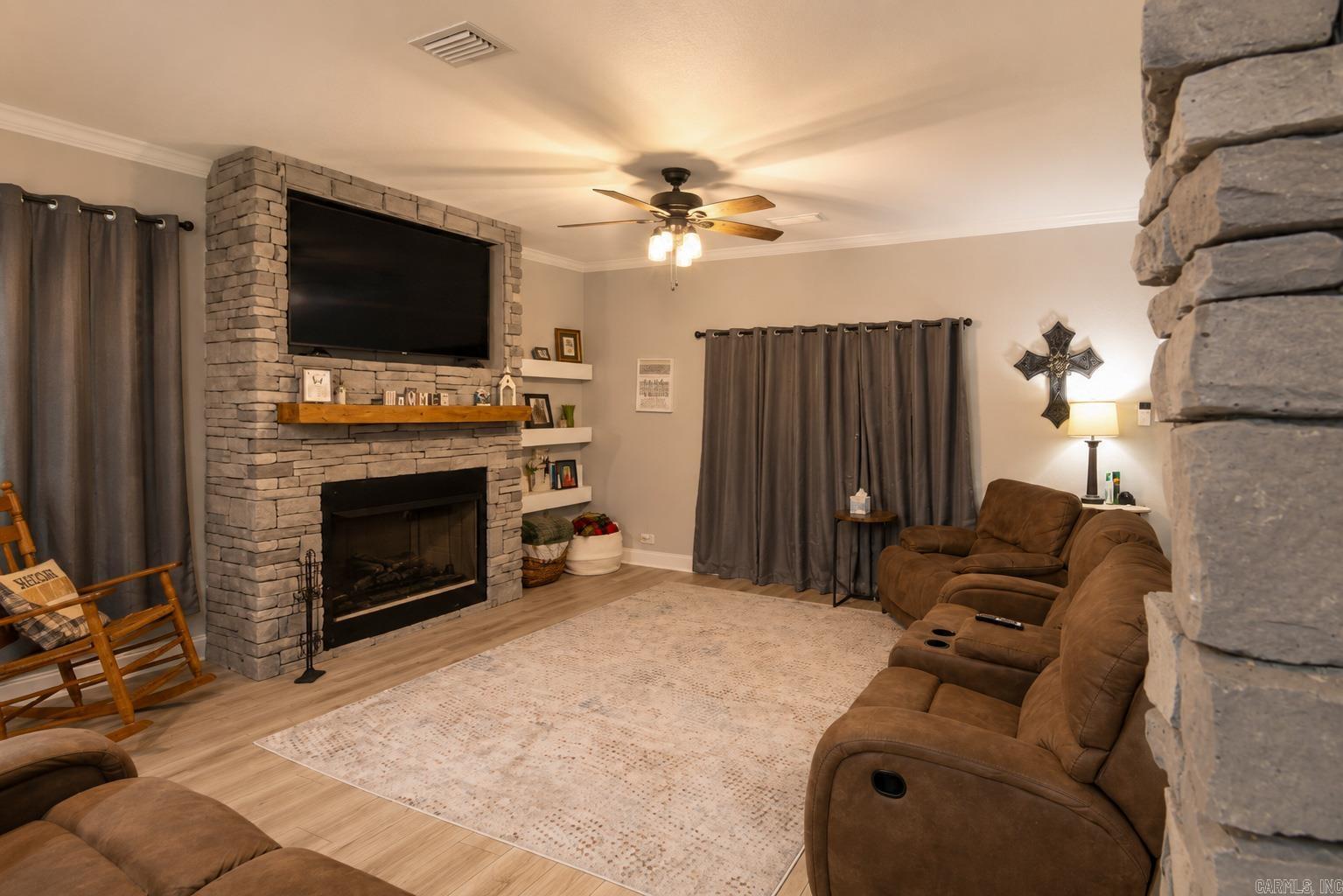 5210 Peachtree Avenue Property Photo 6