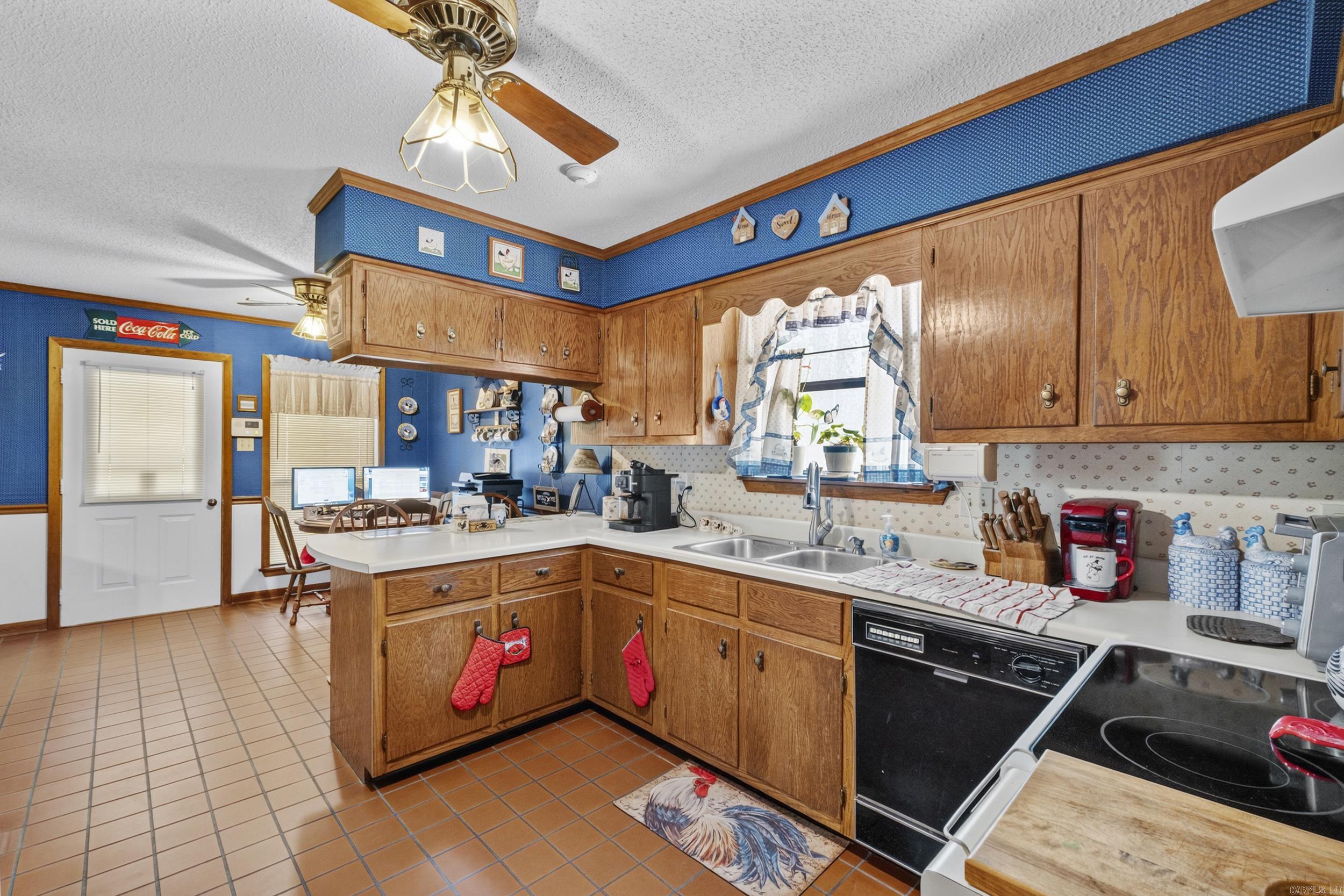 775 Spring Valley Rd. Property Photo 13