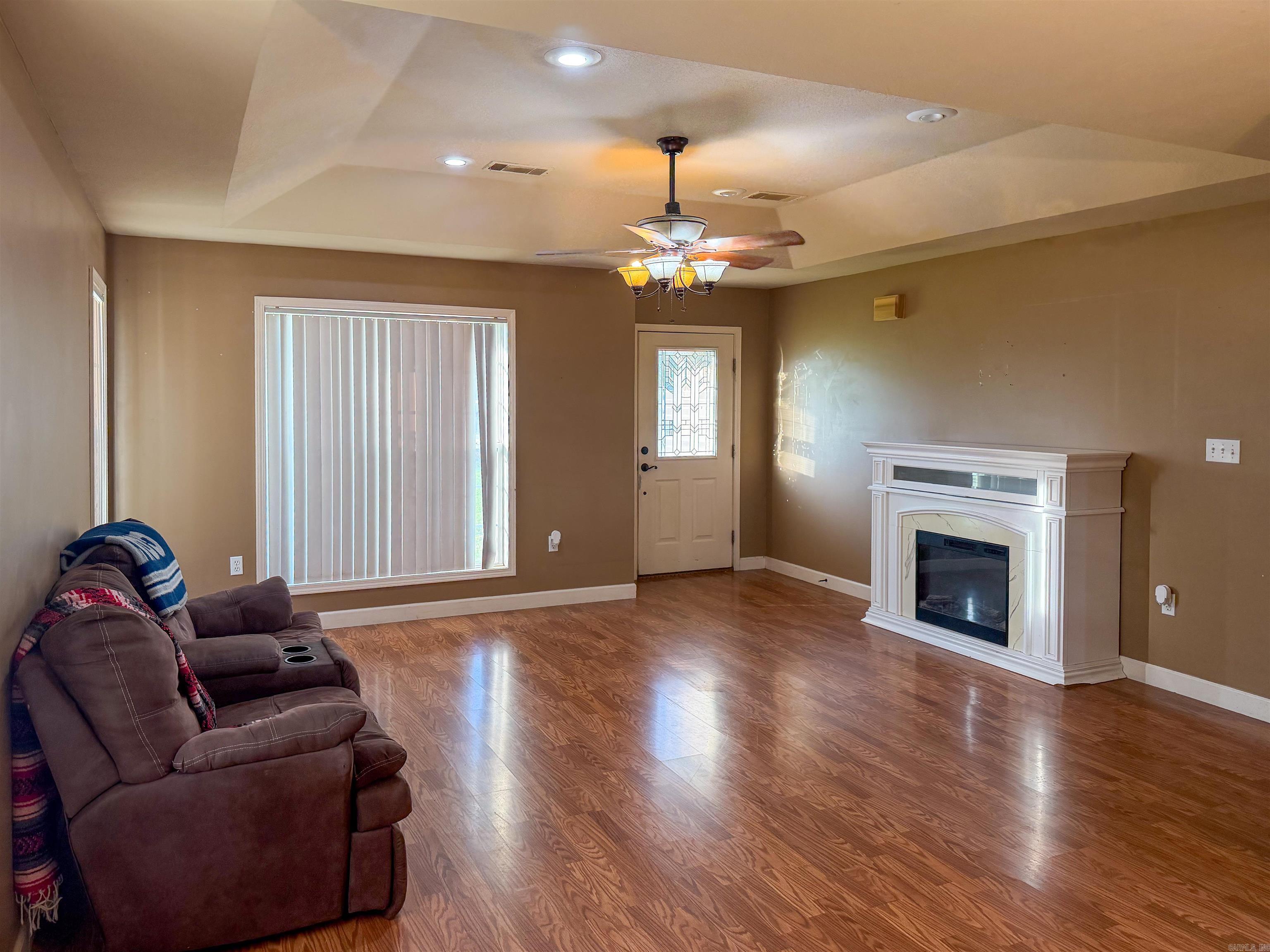 209 Tommy Drive Property Photo 2