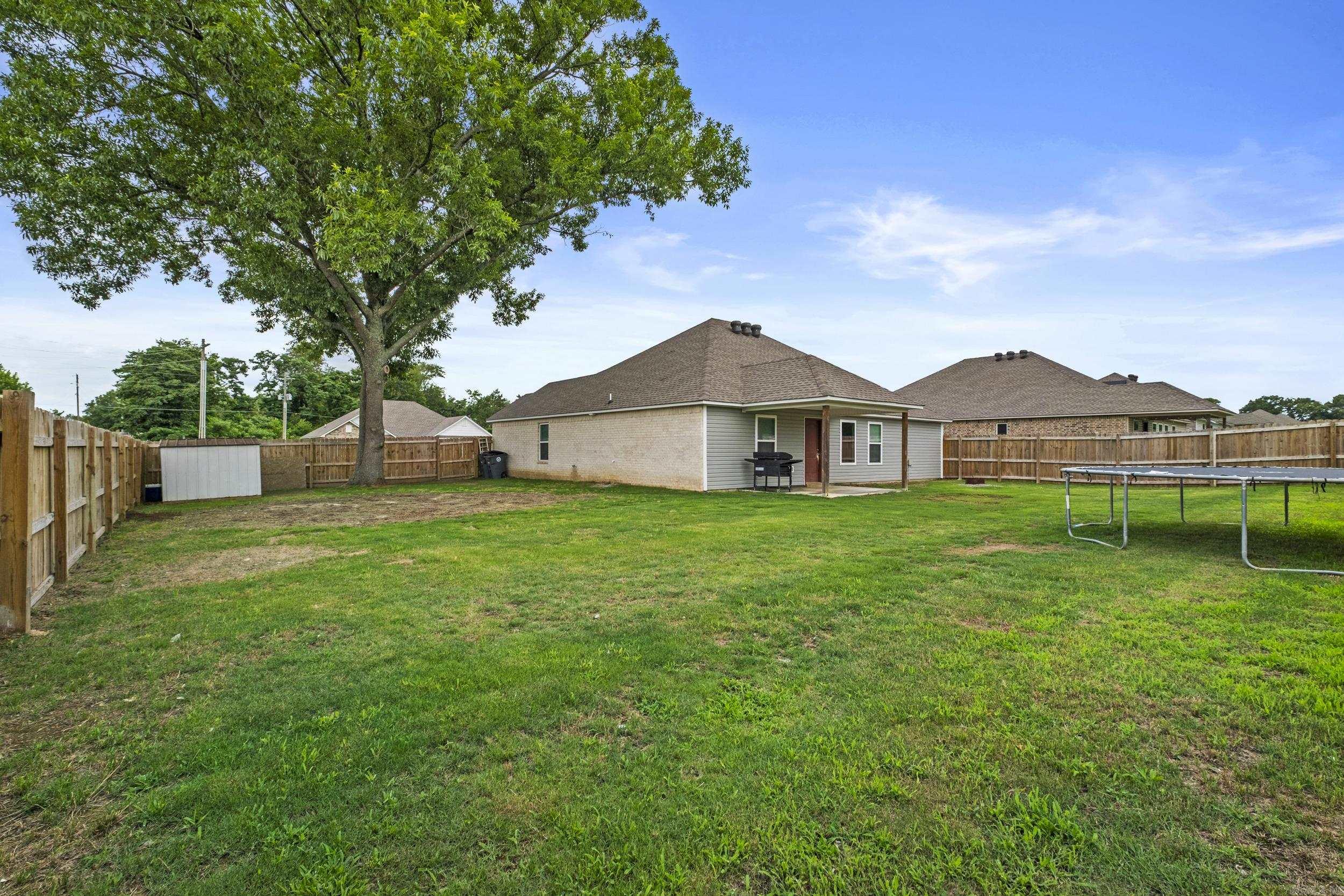 1811 Rockwood Drive Property Photo 32