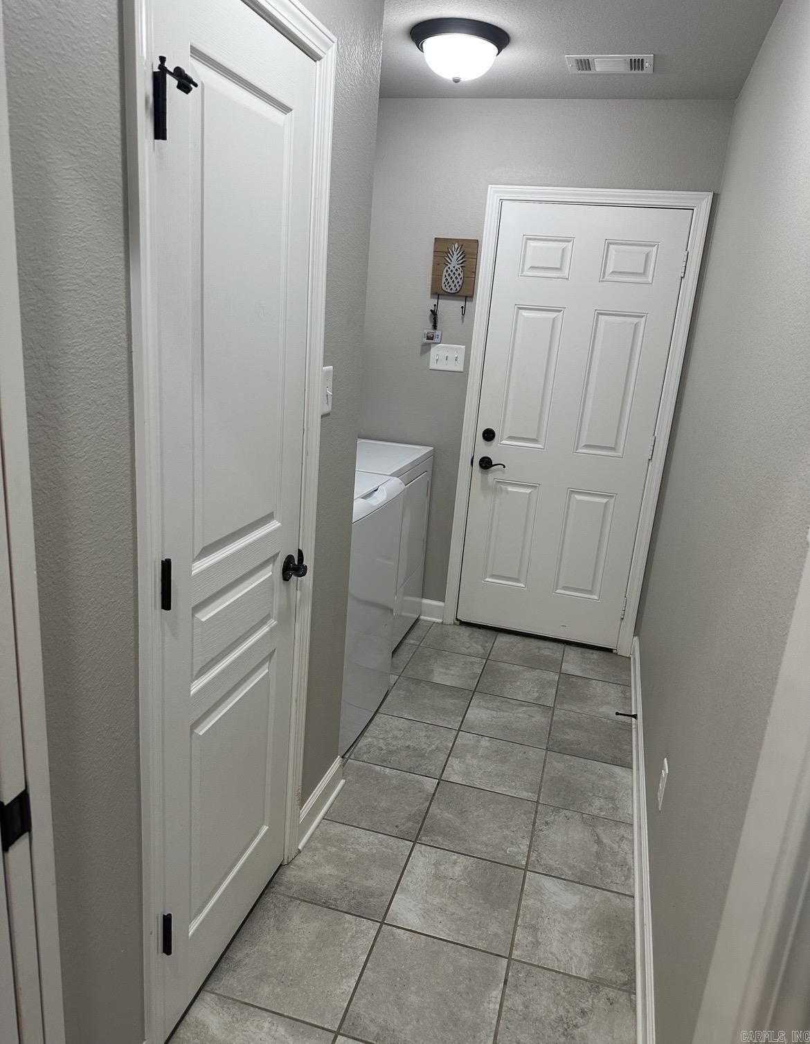 28 Timber Lane Property Photo 11