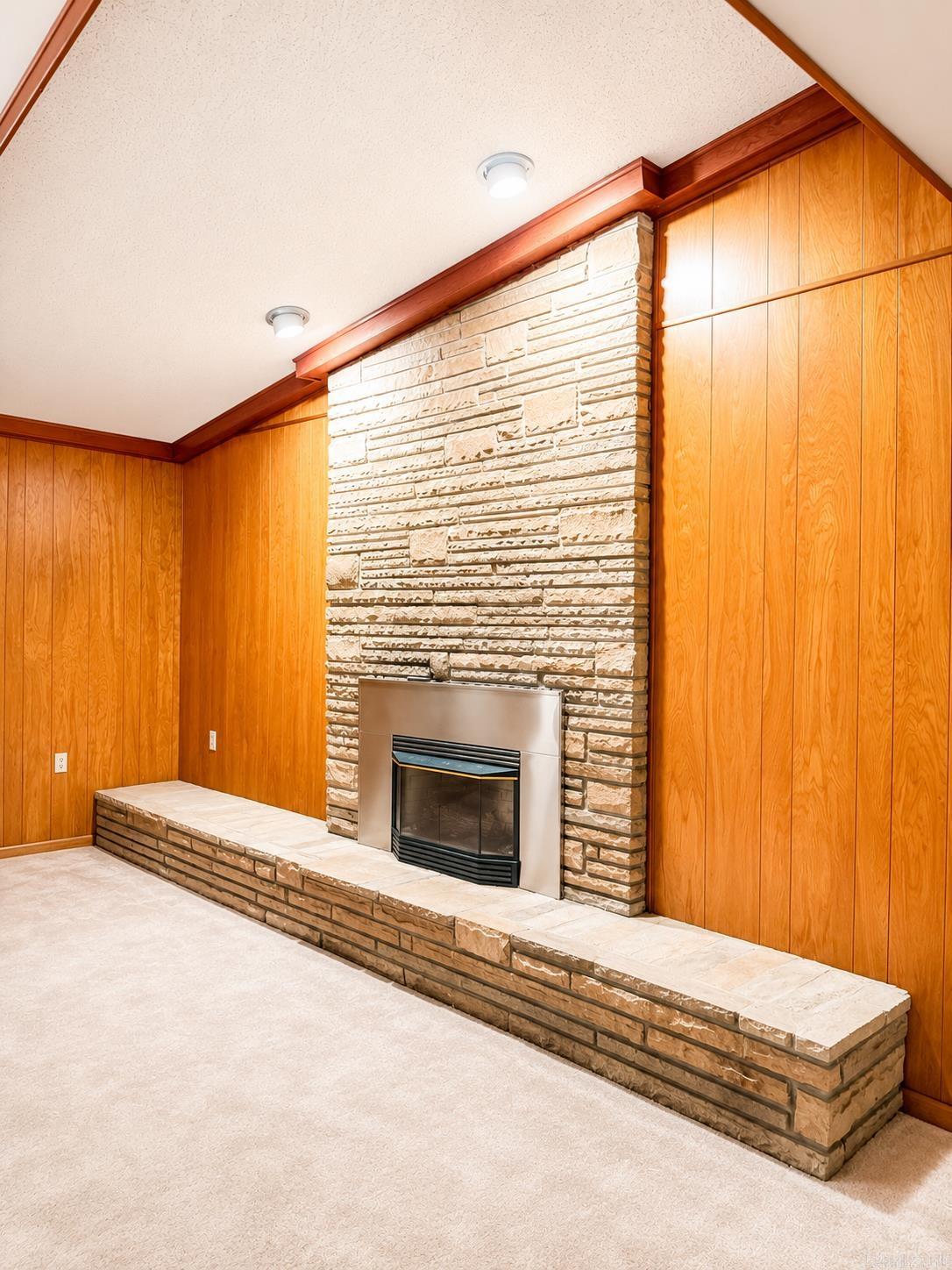 5500 Lakeshore Drive Property Photo 8