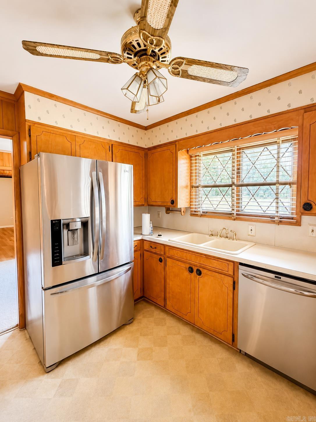 5500 Lakeshore Drive Property Photo 16