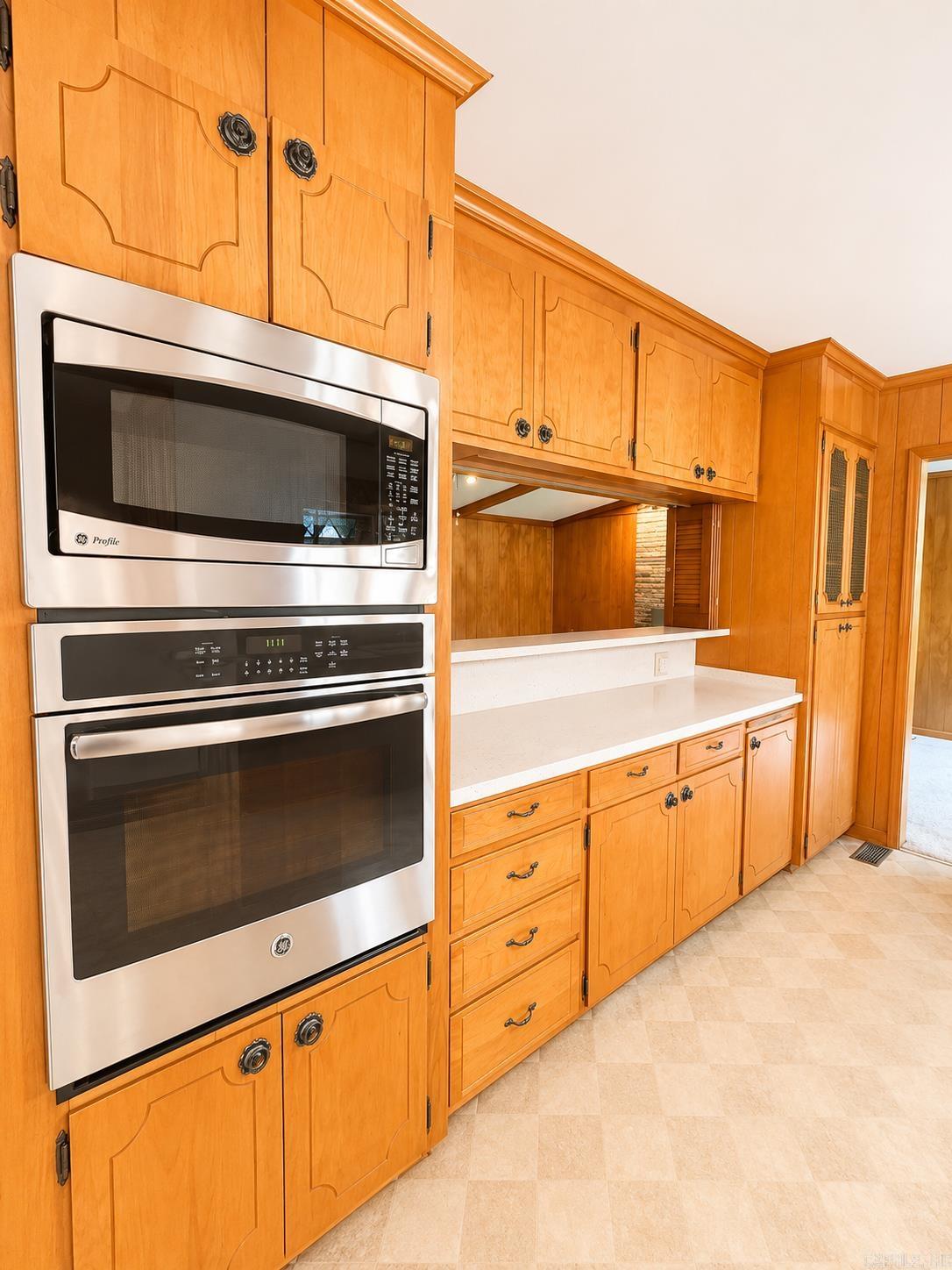 5500 Lakeshore Drive Property Photo 18