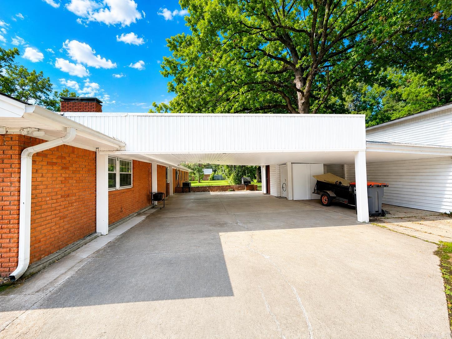 5500 Lakeshore Drive Property Photo 40