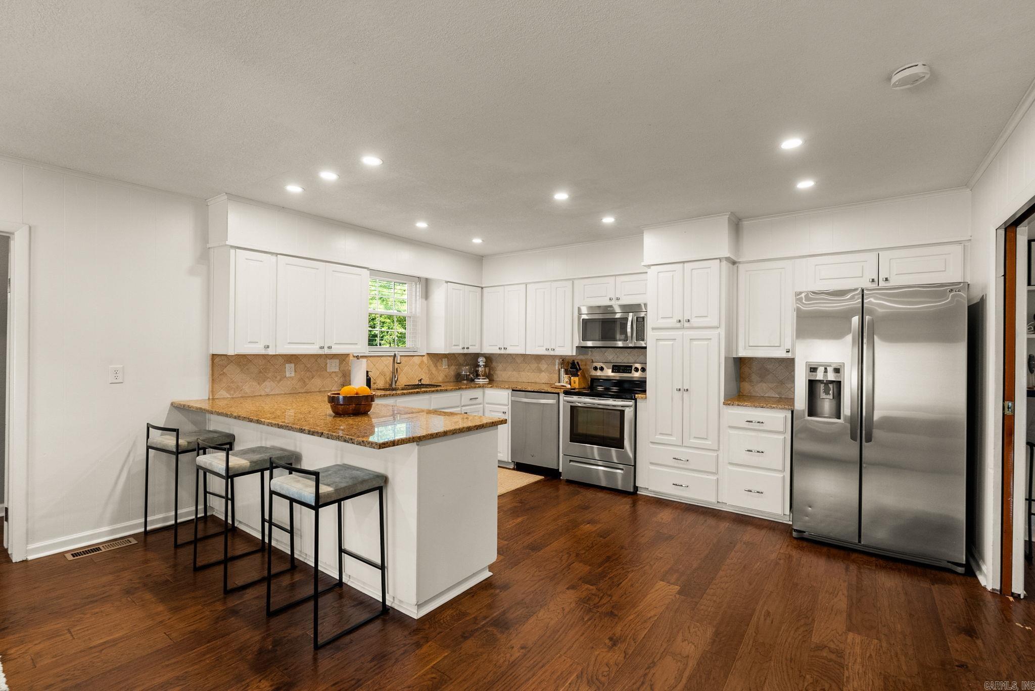 6619 Greenwood Road Property Photo 8