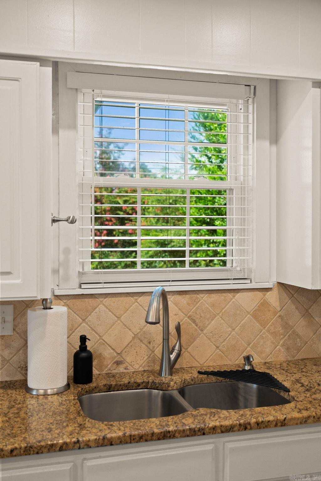 6619 Greenwood Road Property Photo 12
