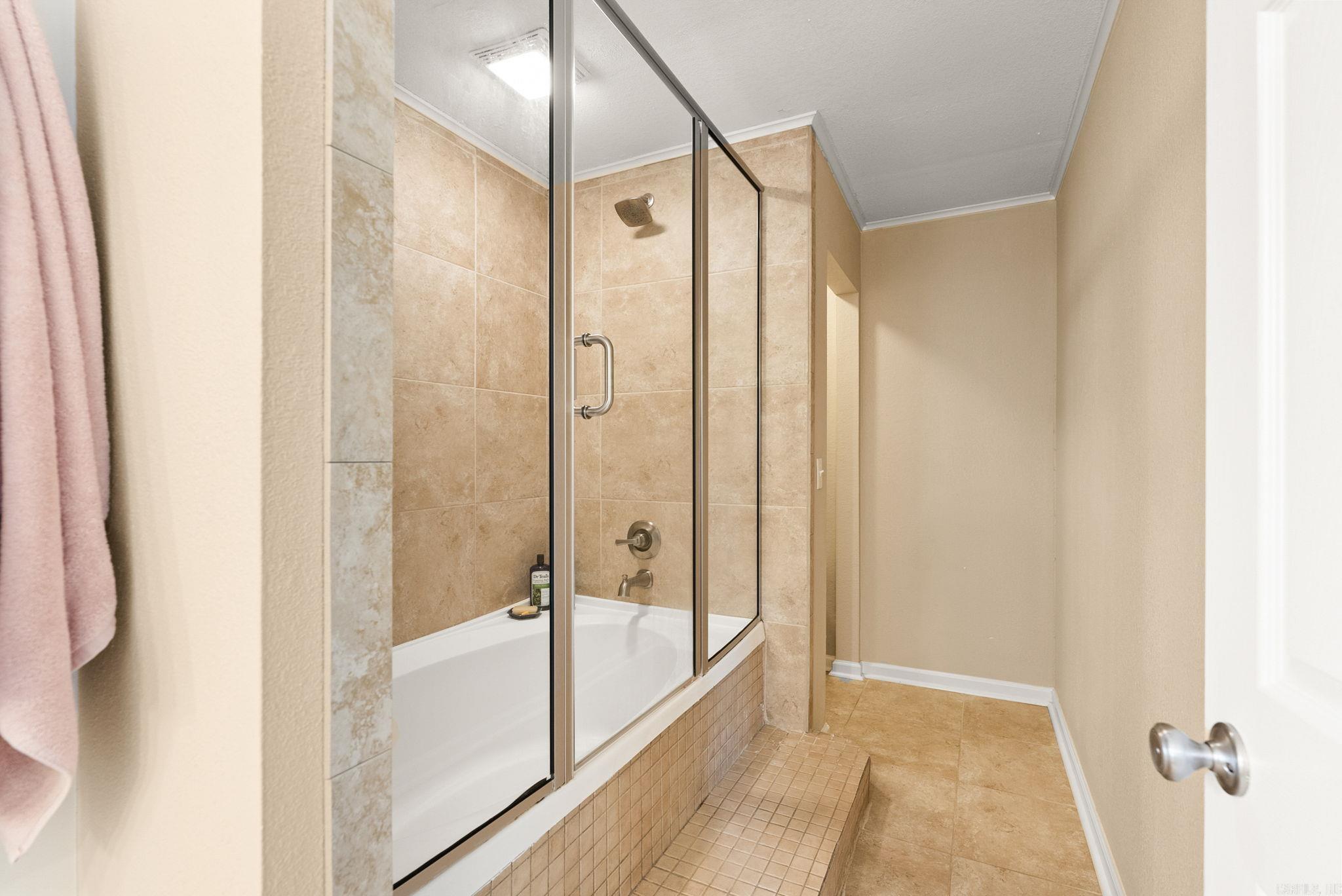 6619 Greenwood Road Property Photo 28