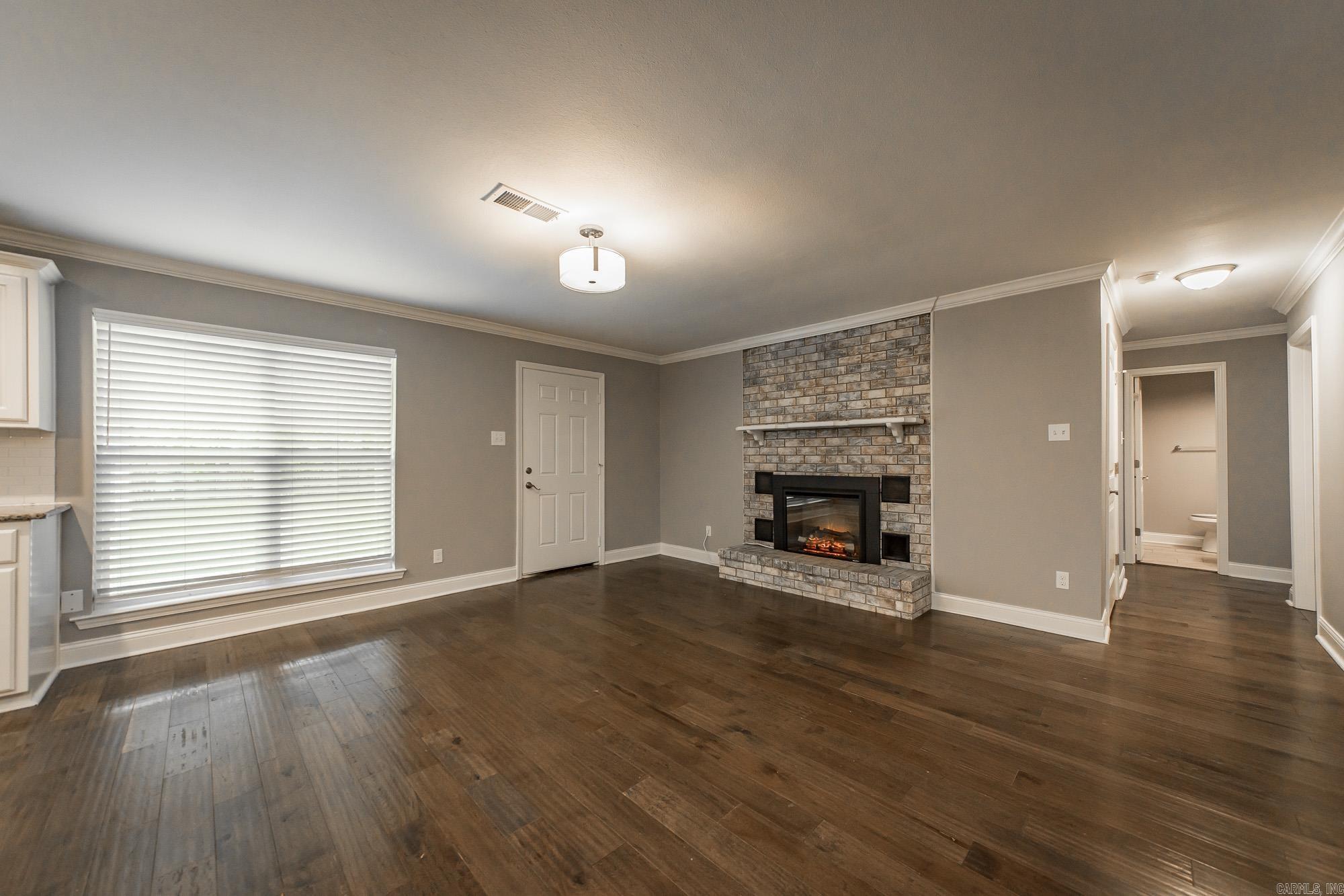 10 Pinewood Street Property Photo 7