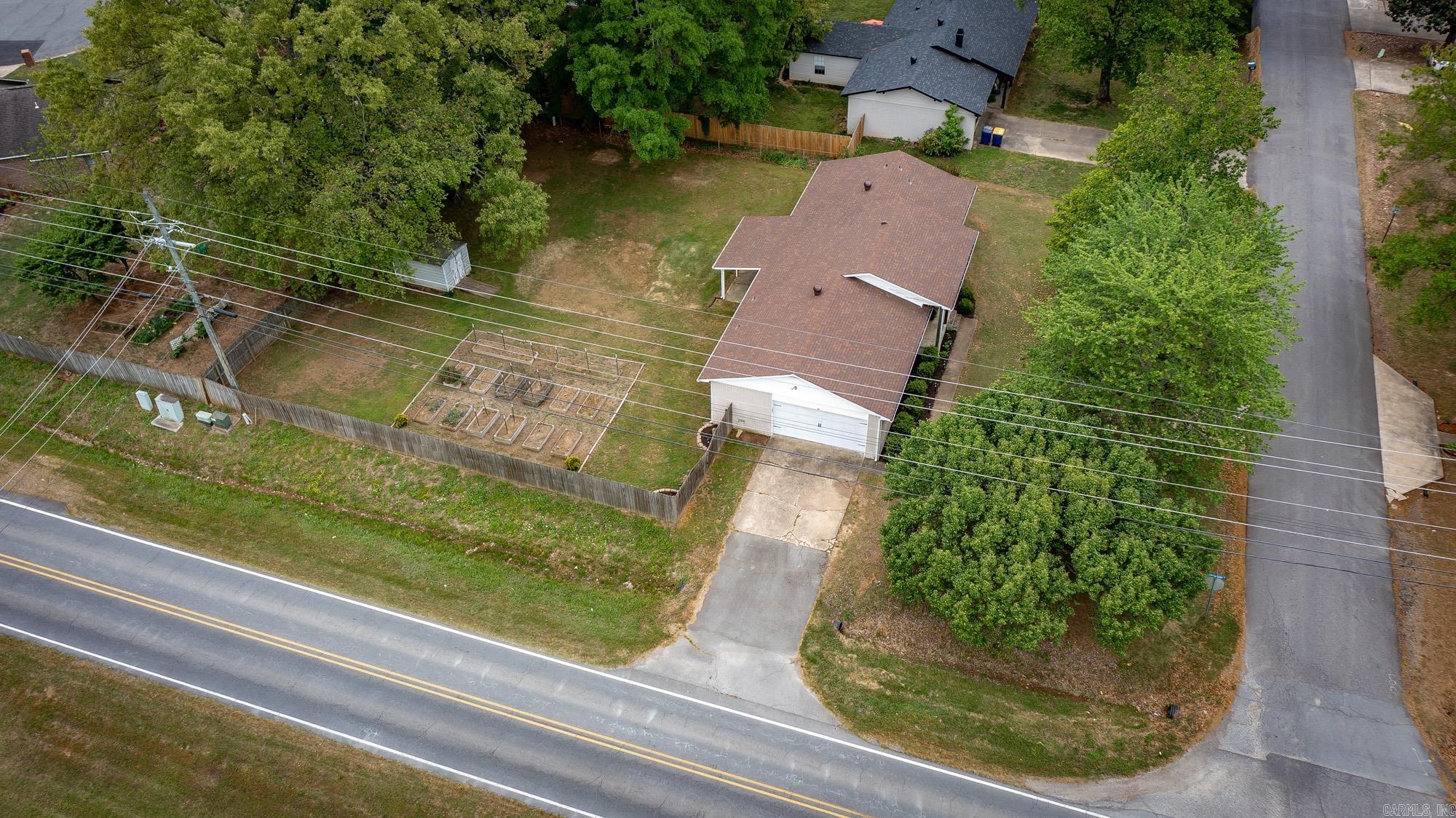 10 Pinewood Street Property Photo 26