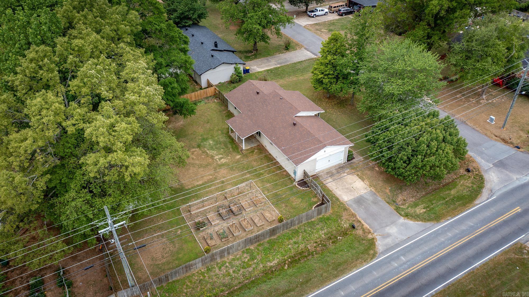 10 Pinewood Street Property Photo 34