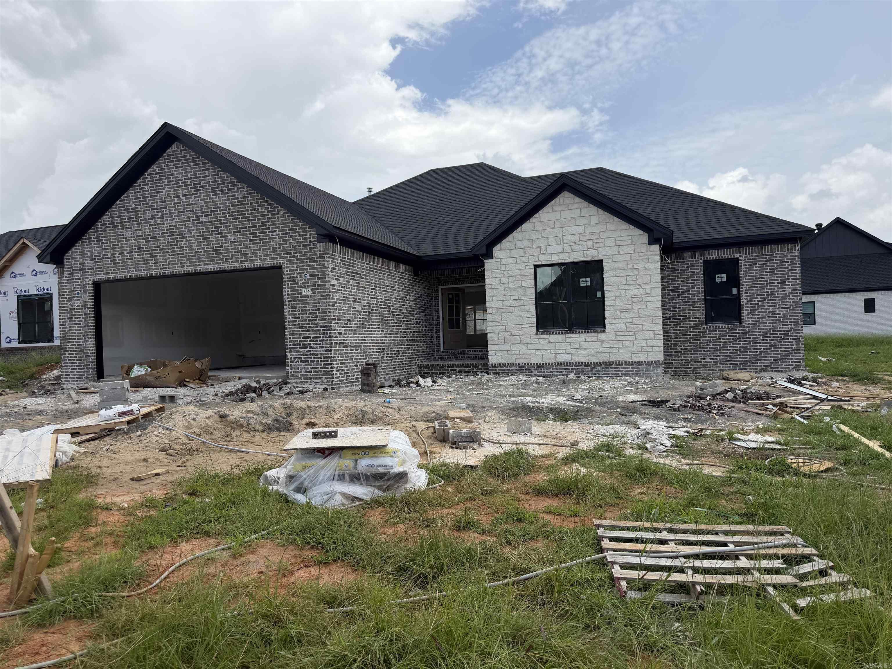 14 Albion Court Property Photo 1