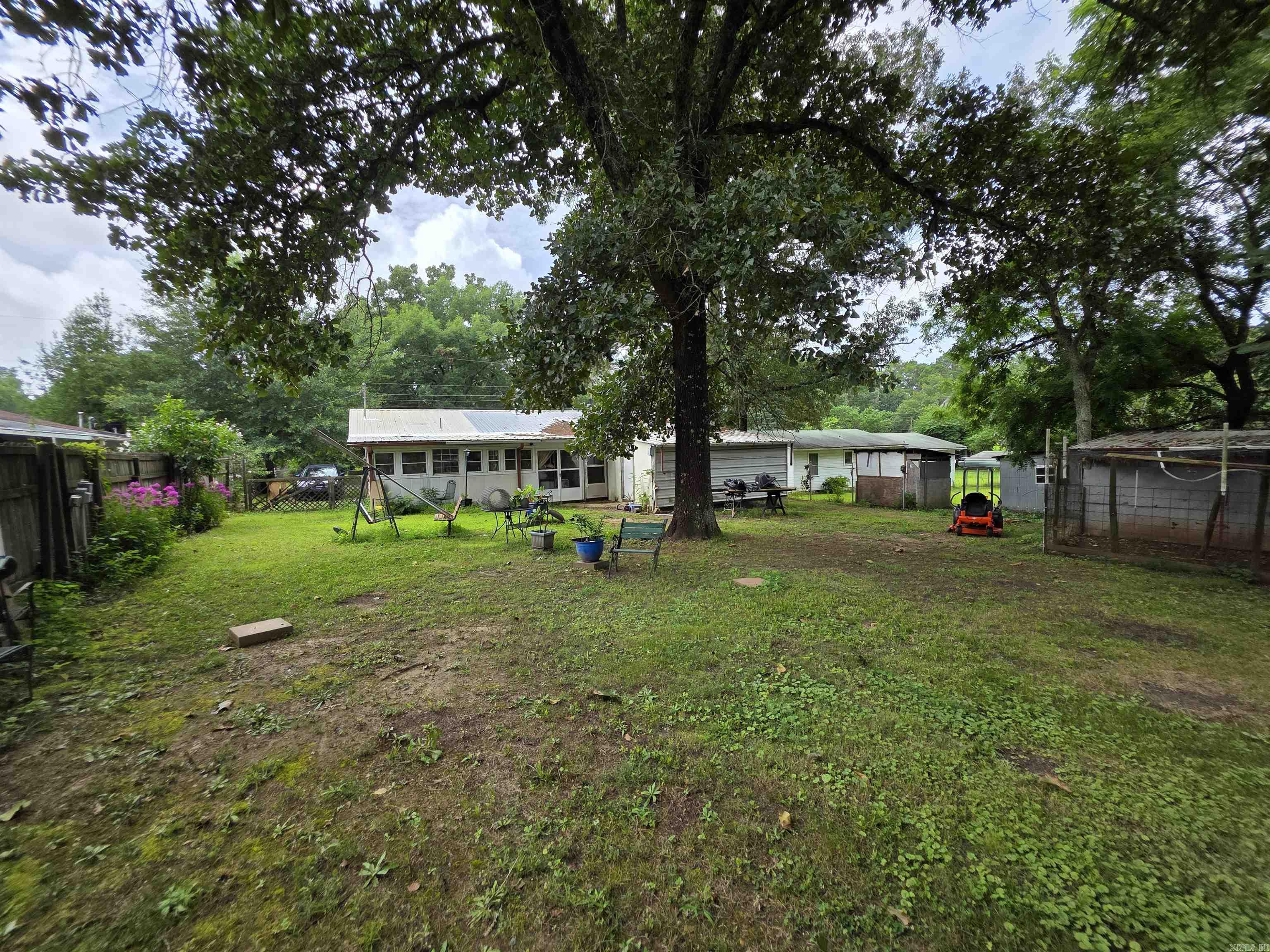 26029117 Property Photo 11