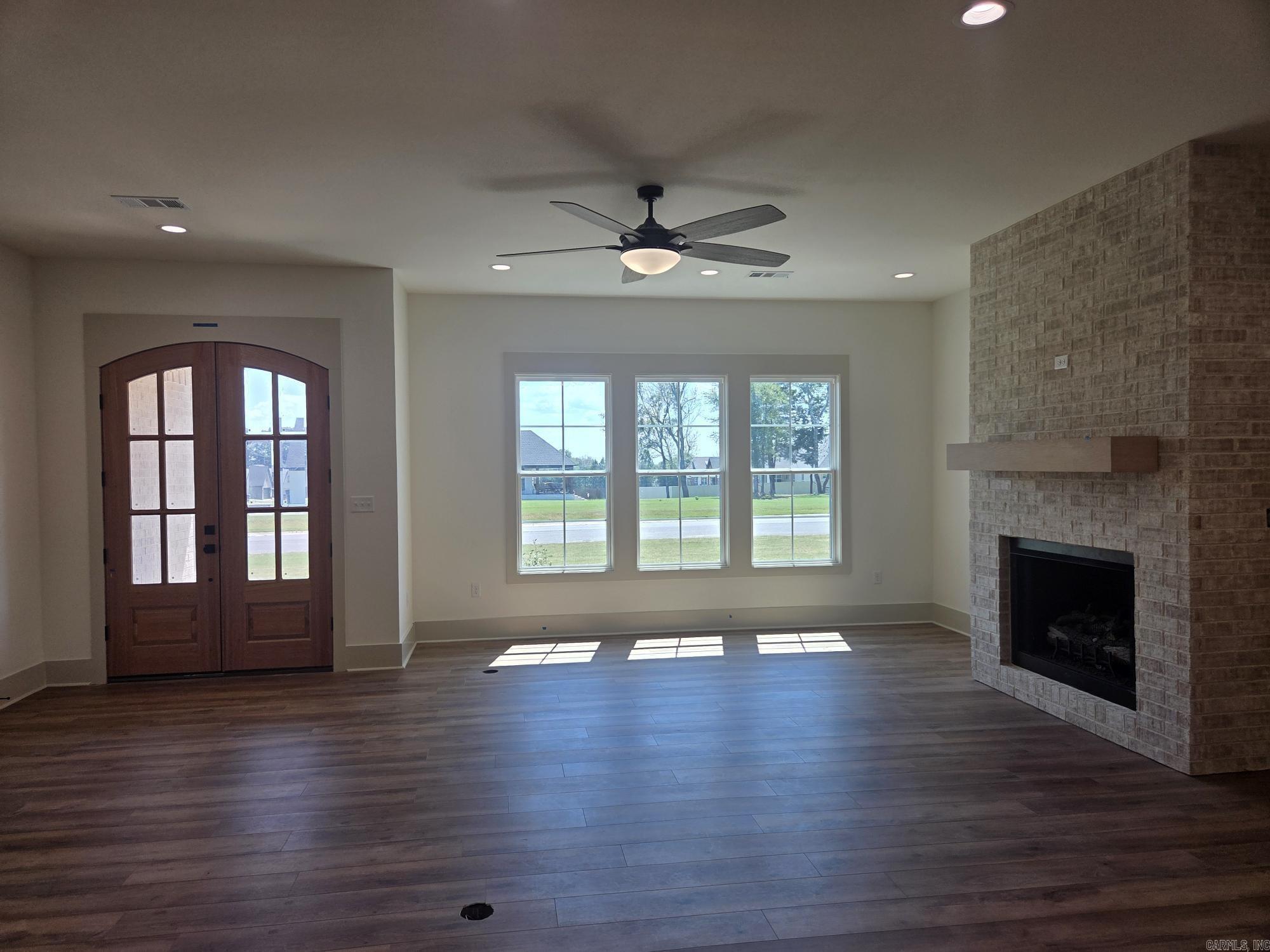 1800 Seattle Slew Property Photo 3