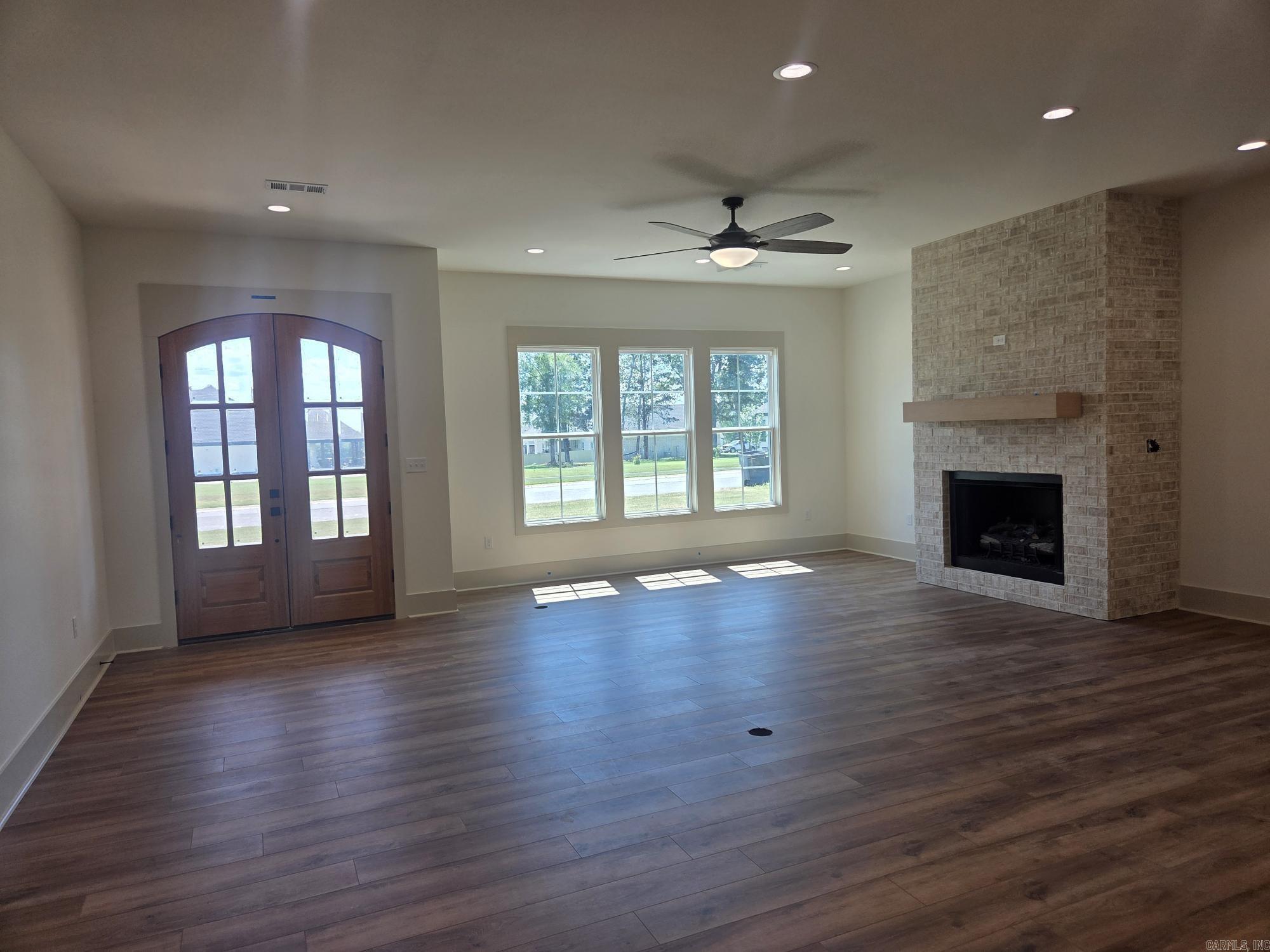 1800 Seattle Slew Property Photo 3