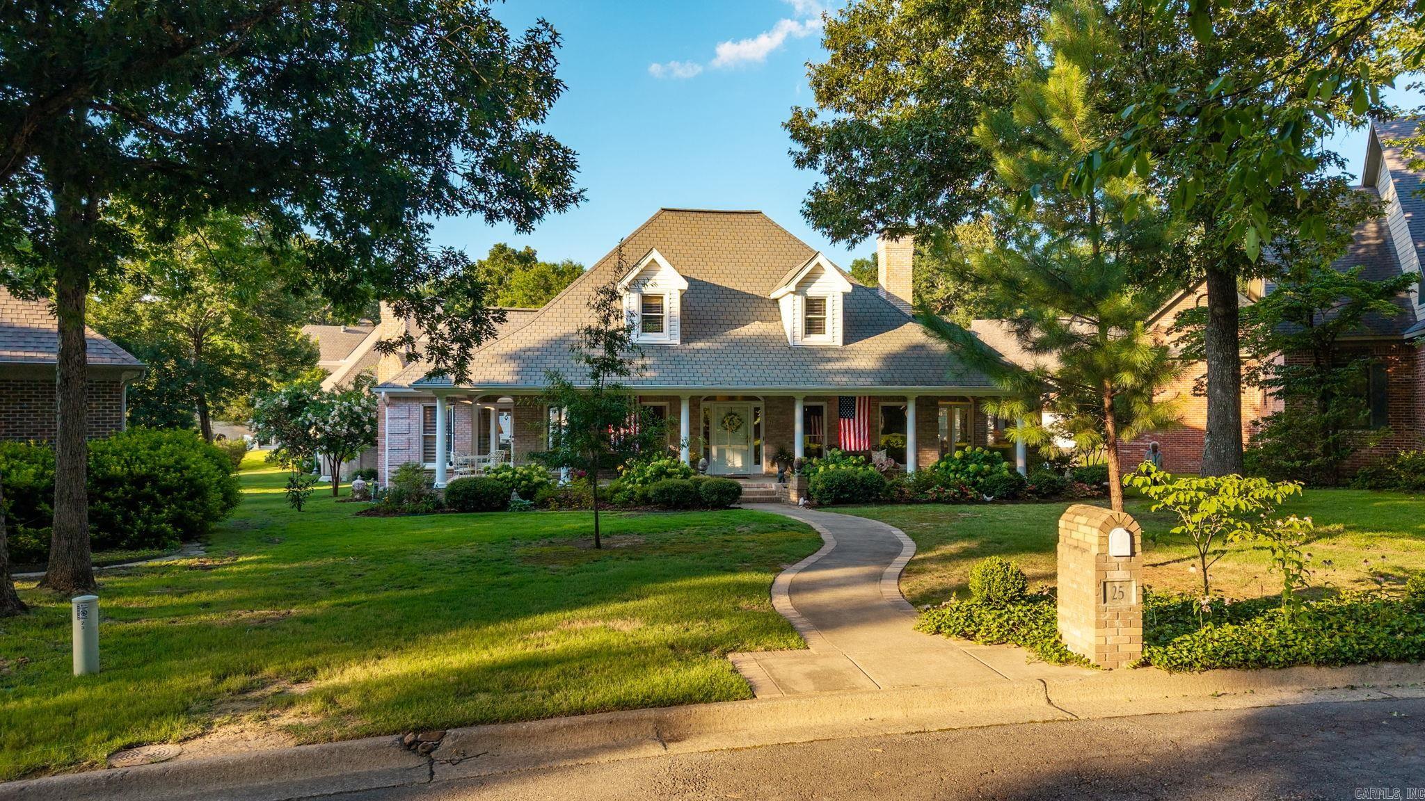 25 Avignon Court Property Photo 1