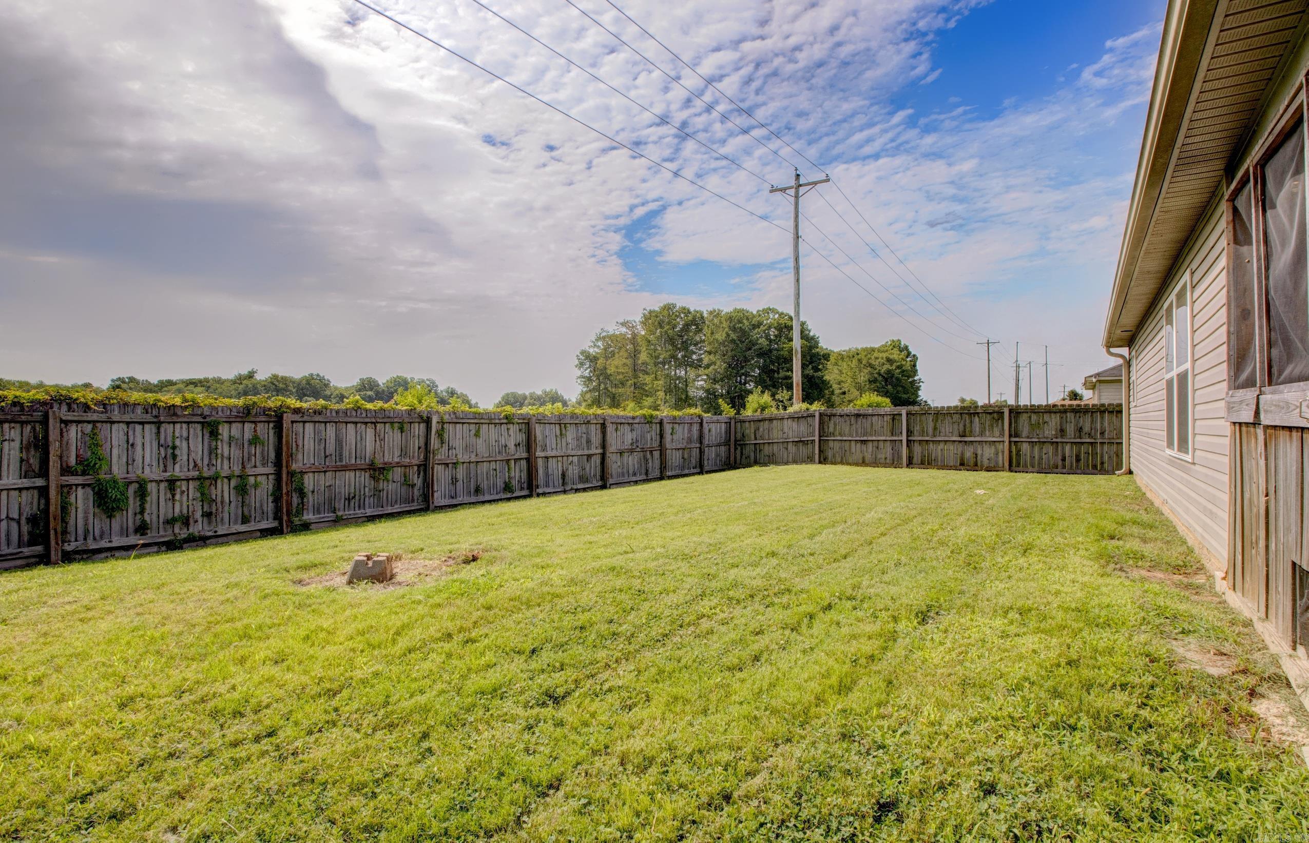 1900 Viburnum St. Property Photo 36