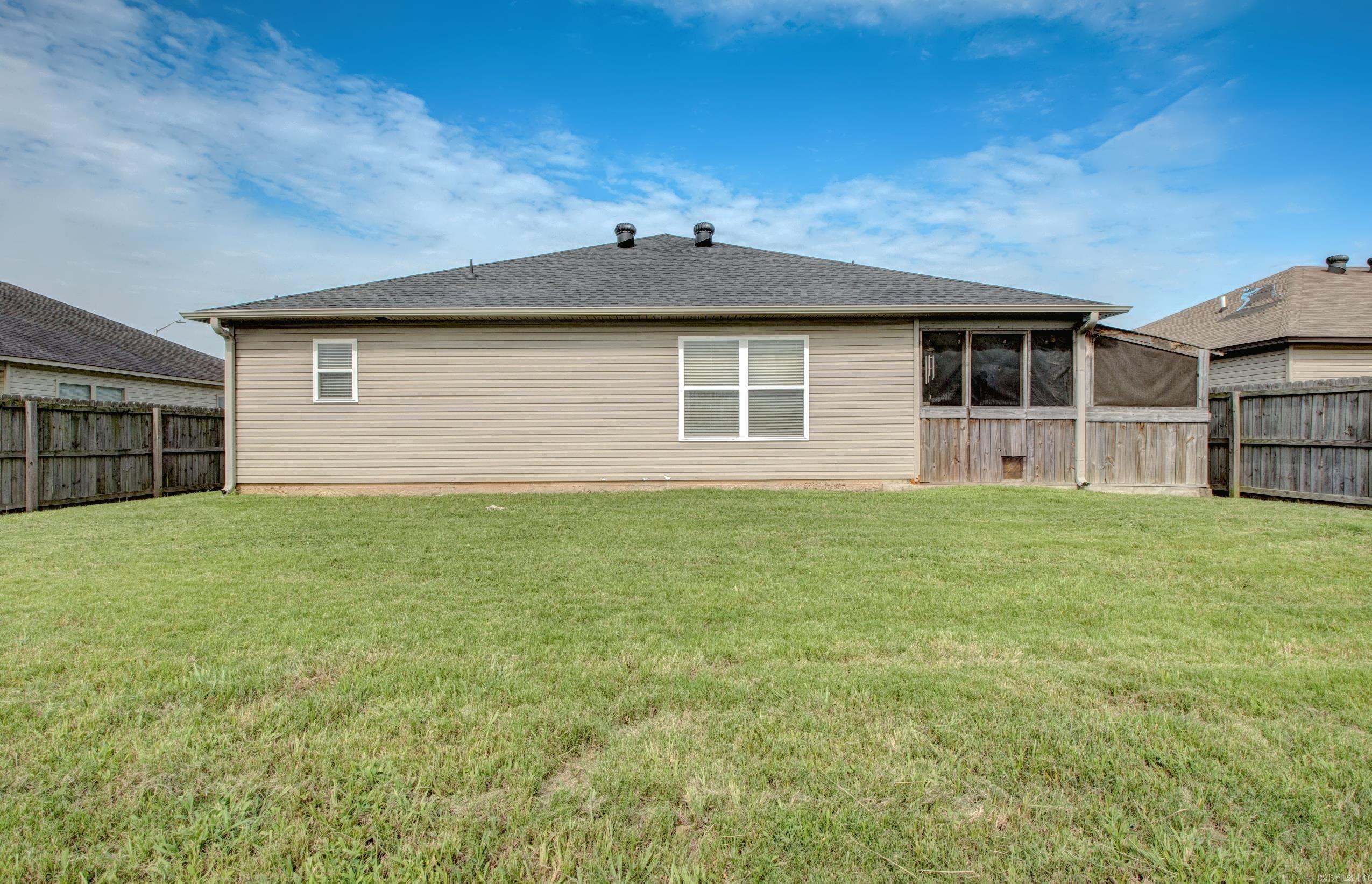 1900 Viburnum St. Property Photo 38