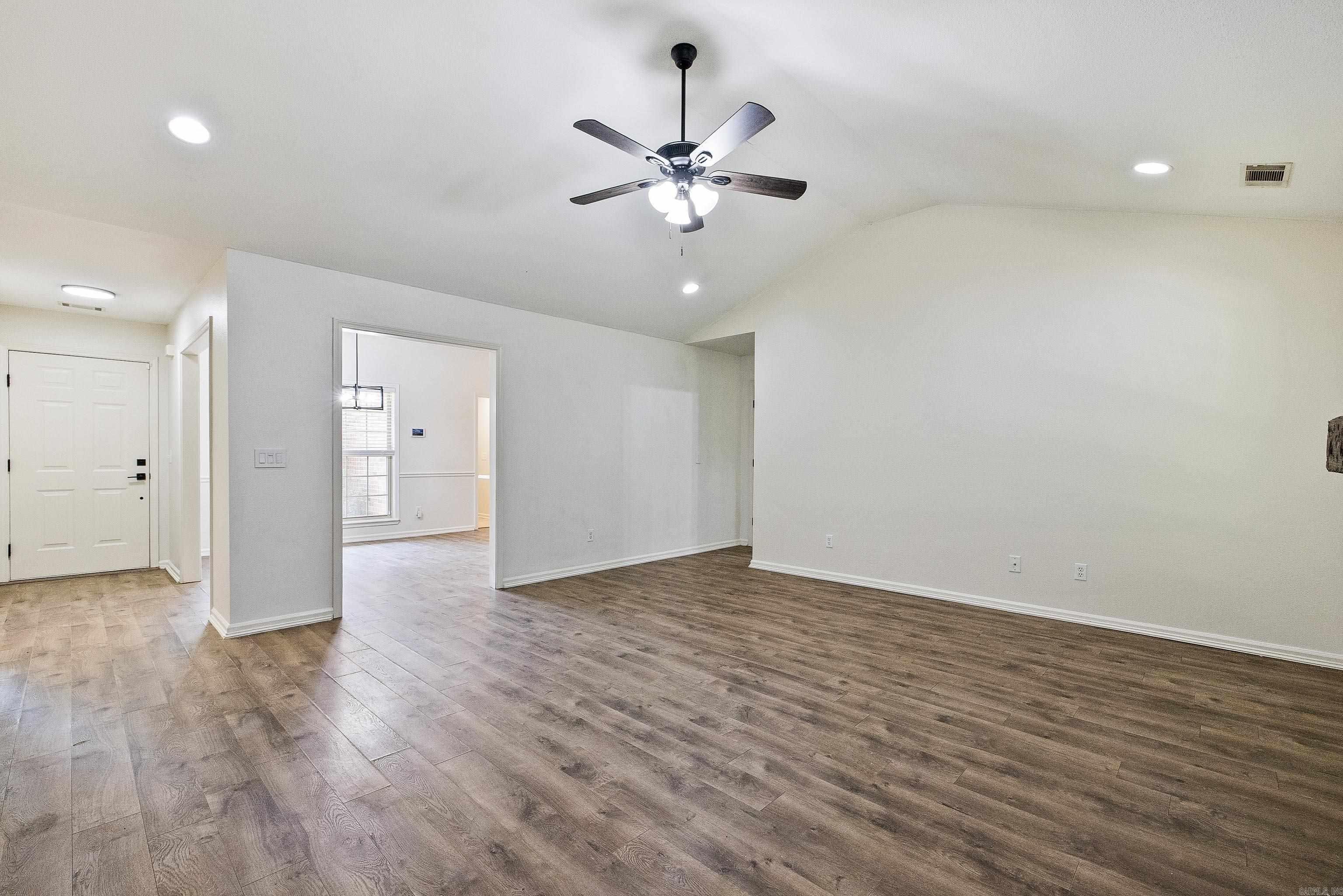 325 Madison Place Circle Property Photo 17