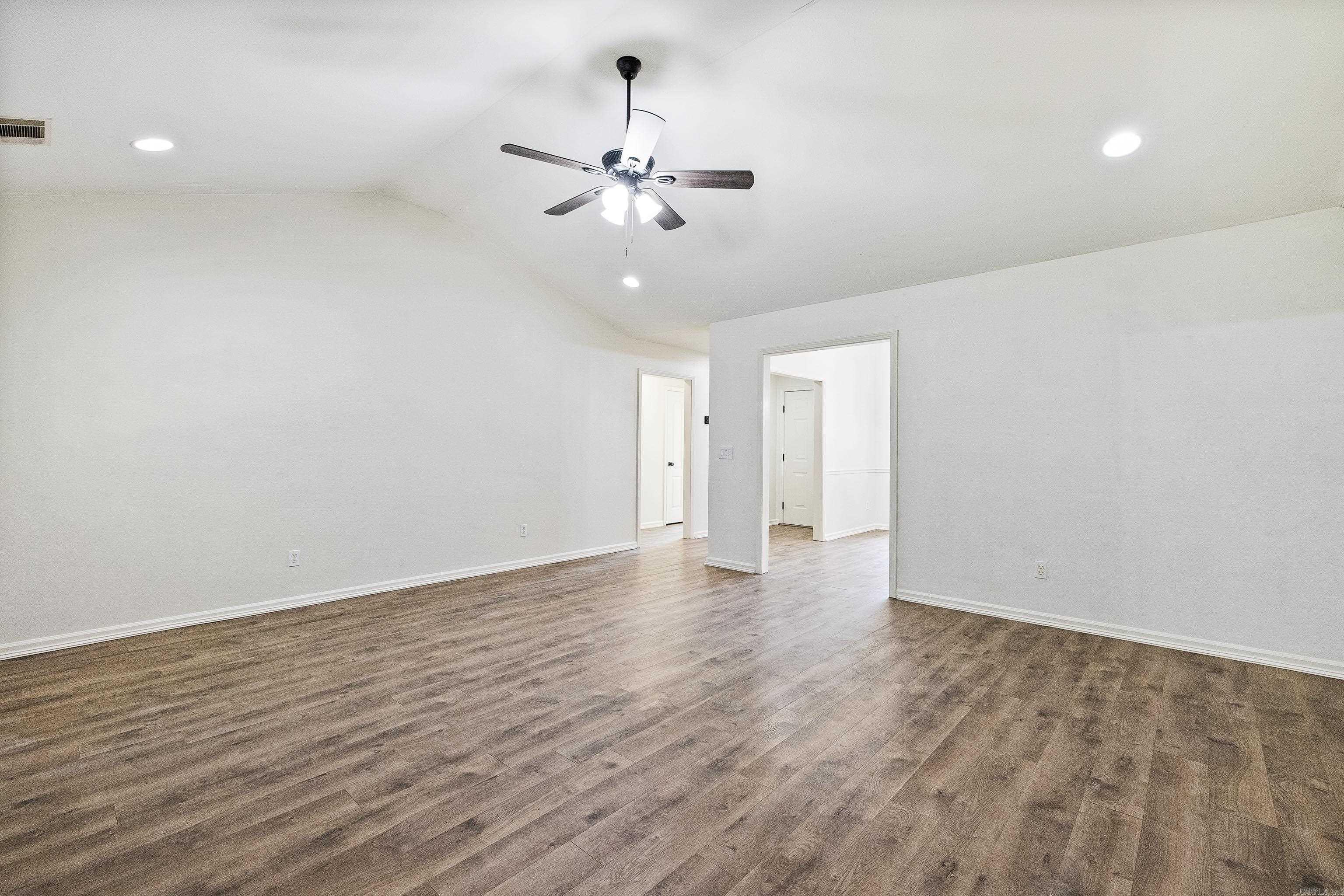 325 Madison Place Circle Property Photo 18
