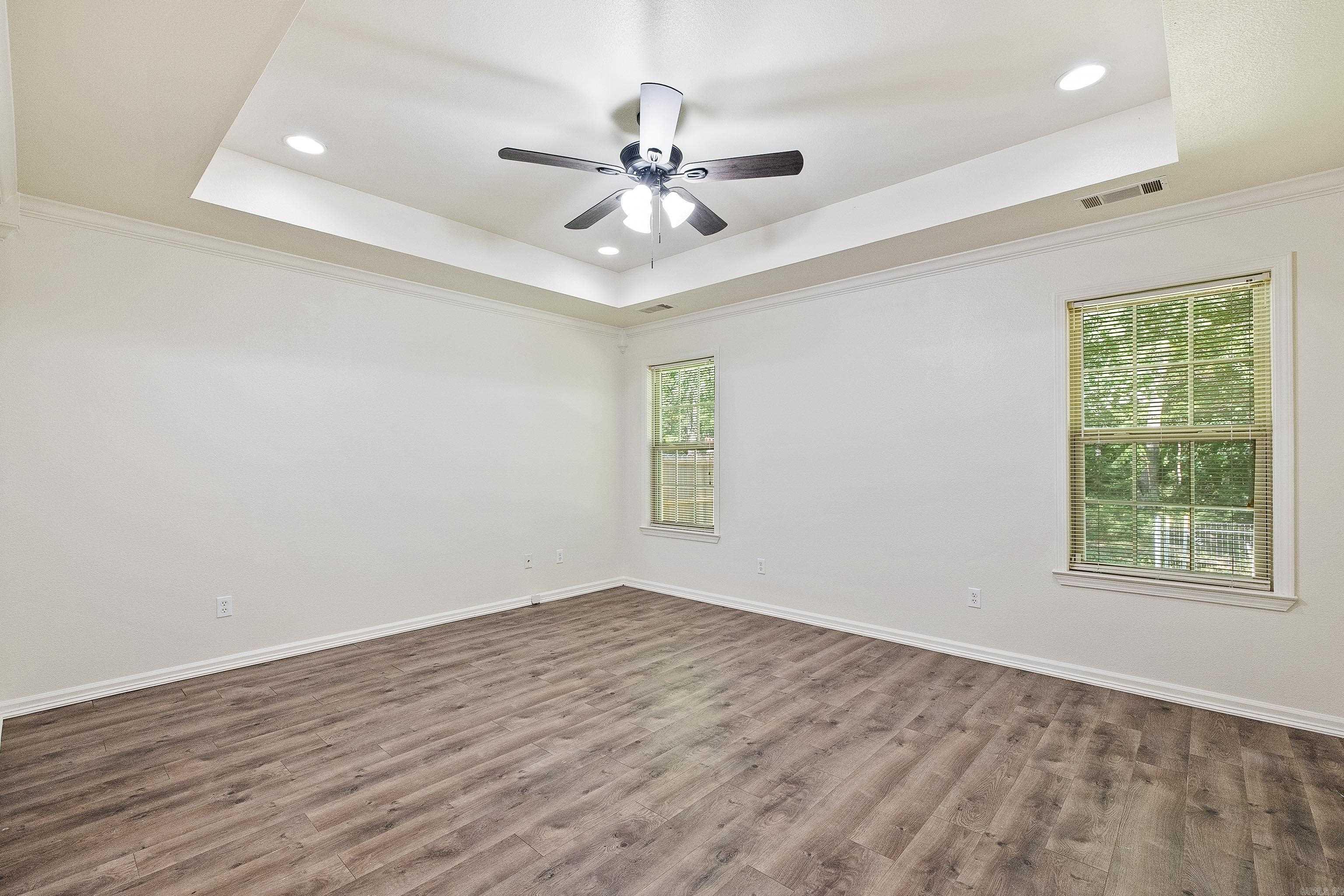 325 Madison Place Circle Property Photo 19