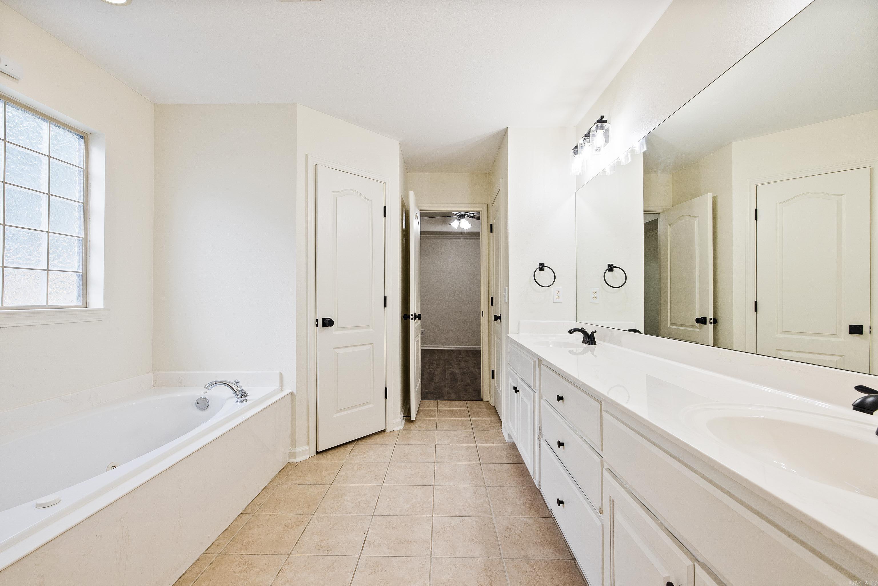 325 Madison Place Circle Property Photo 22
