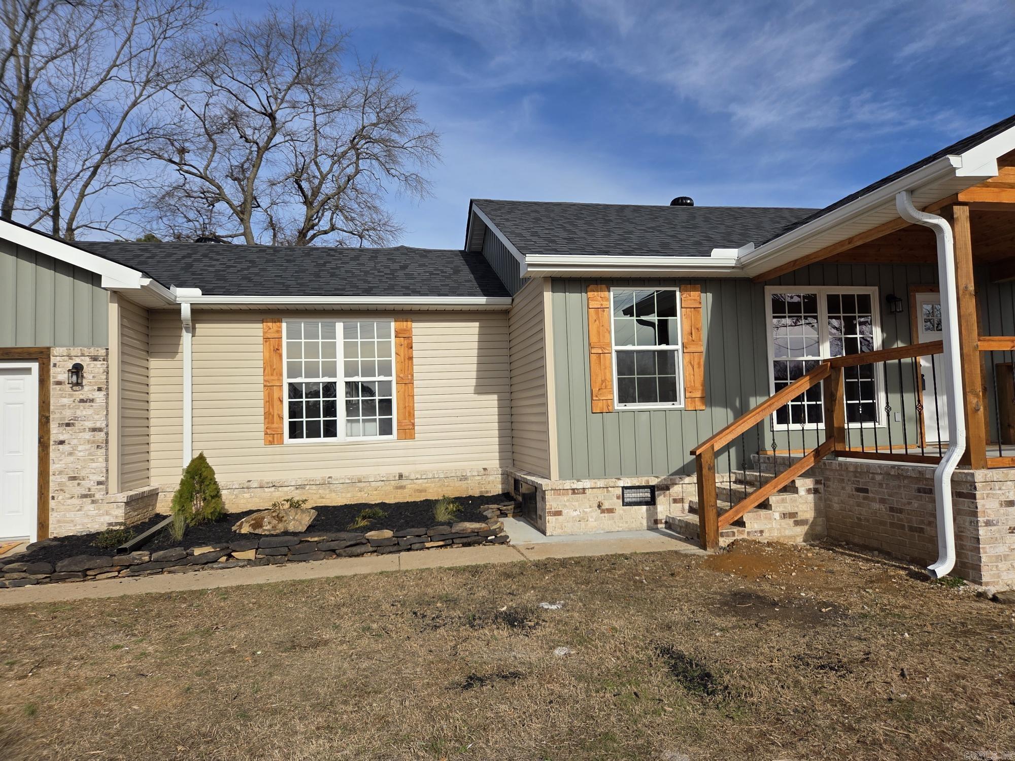 149 Meadowbrook Property Photo 2