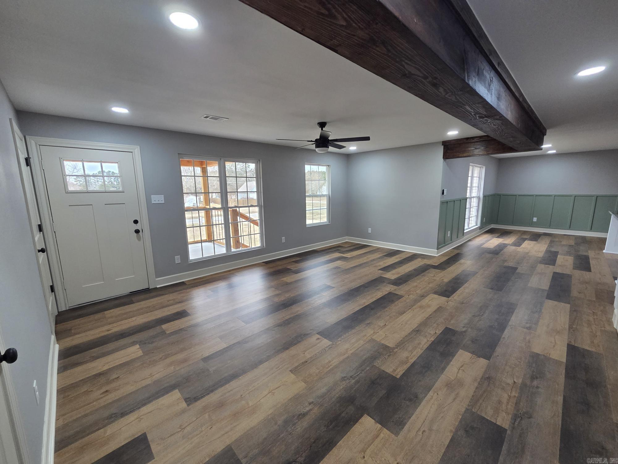 149 Meadowbrook Property Photo 4