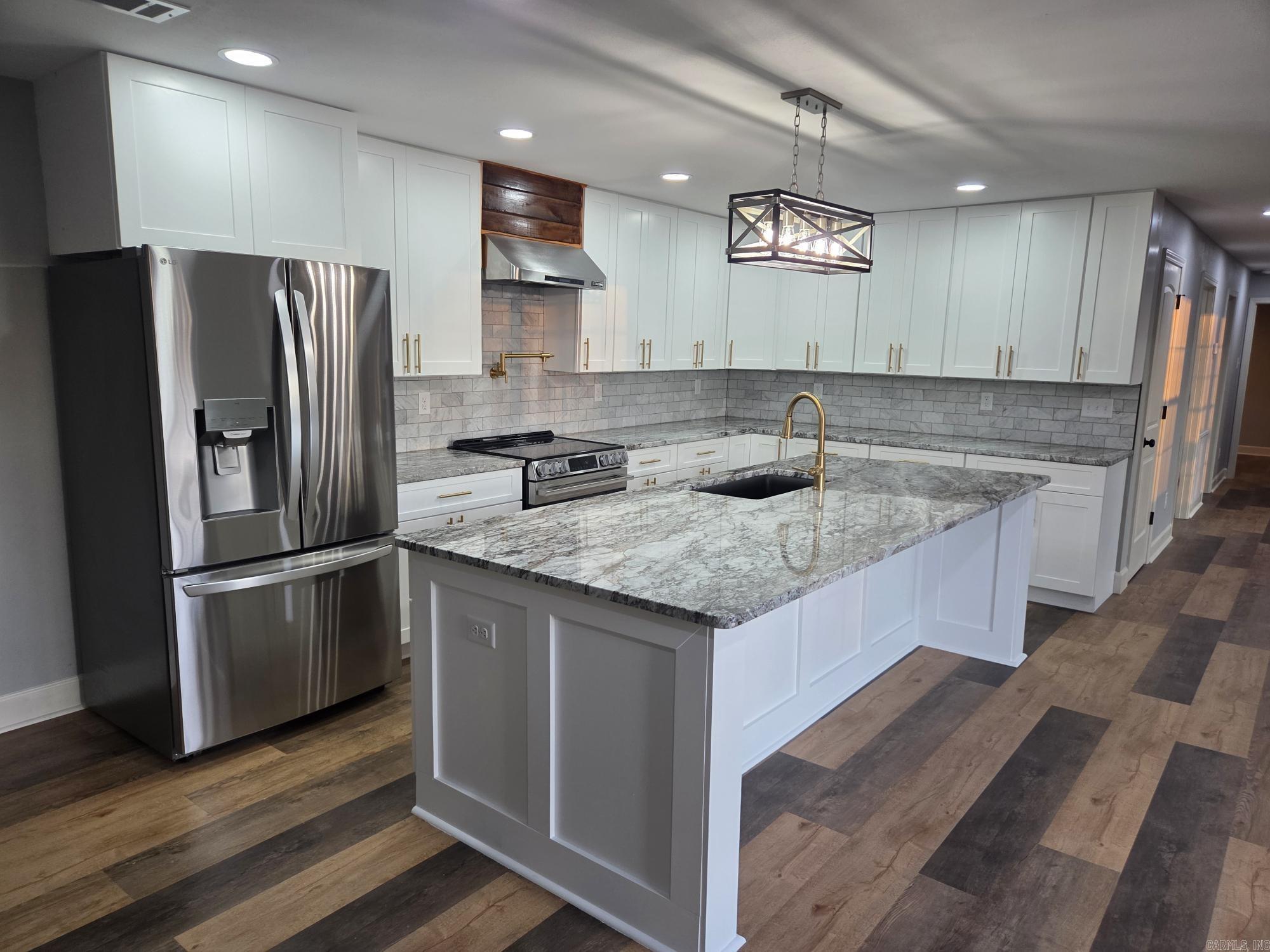 149 Meadowbrook Property Photo 8