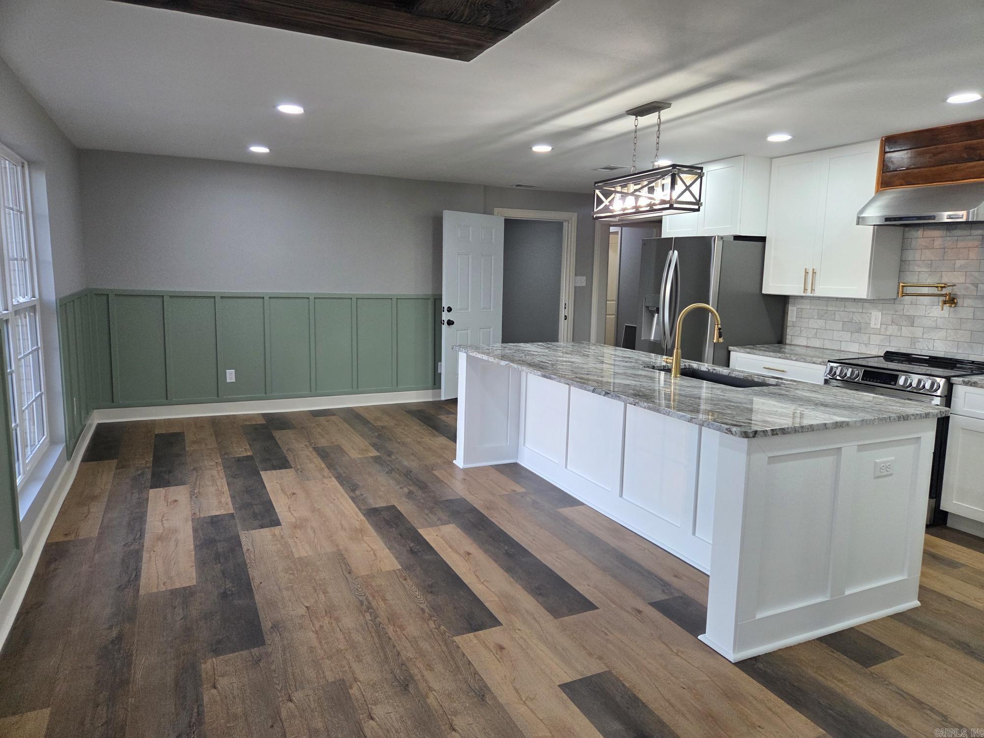 149 Meadowbrook Property Photo 9