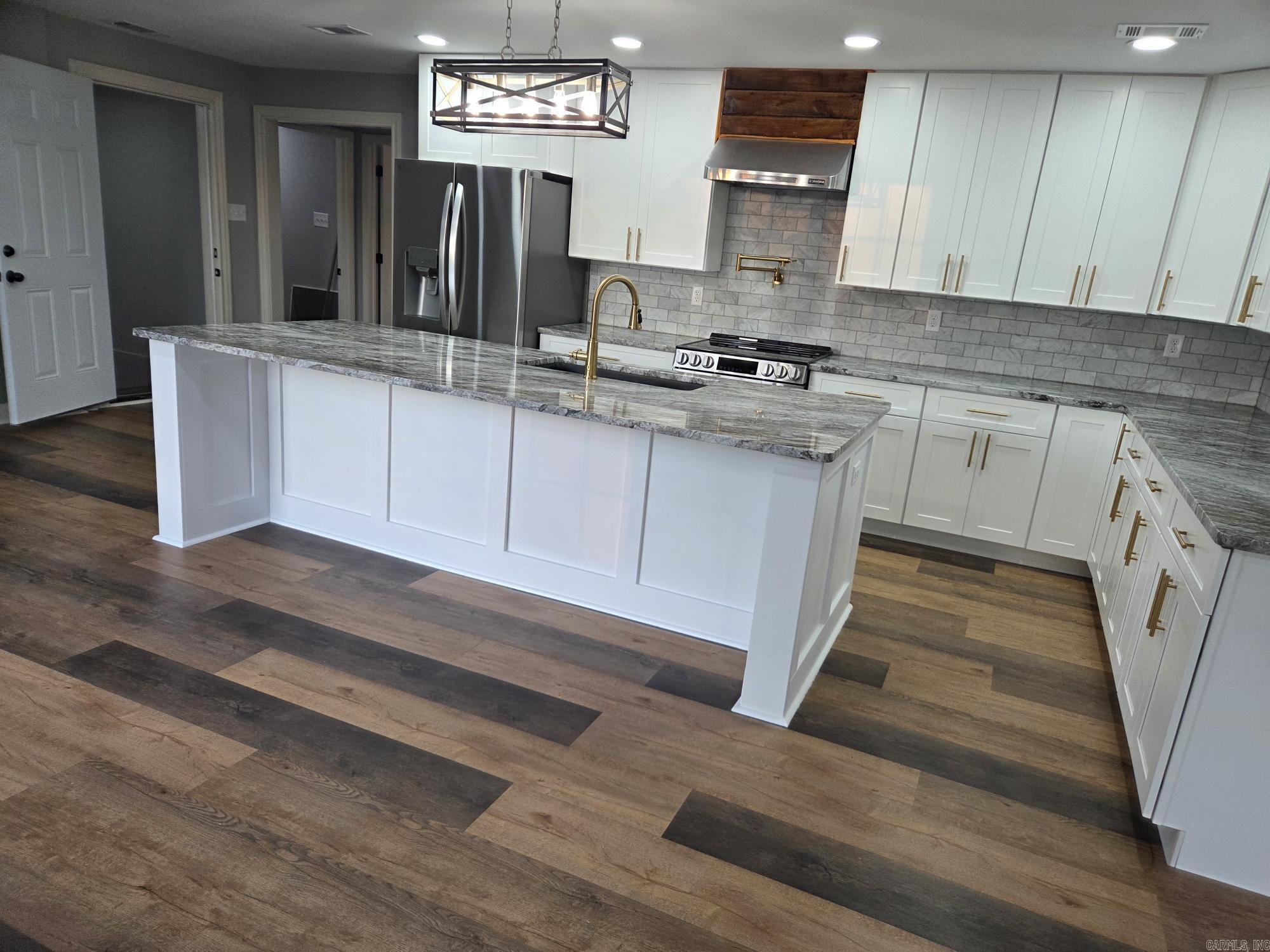 149 Meadowbrook Property Photo 10