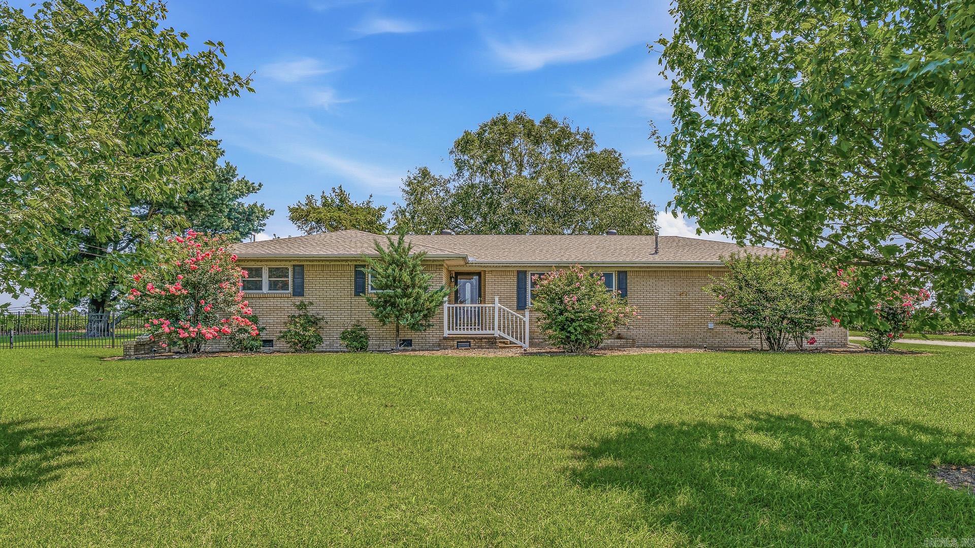 1224 Hwy139 Property Photo 4