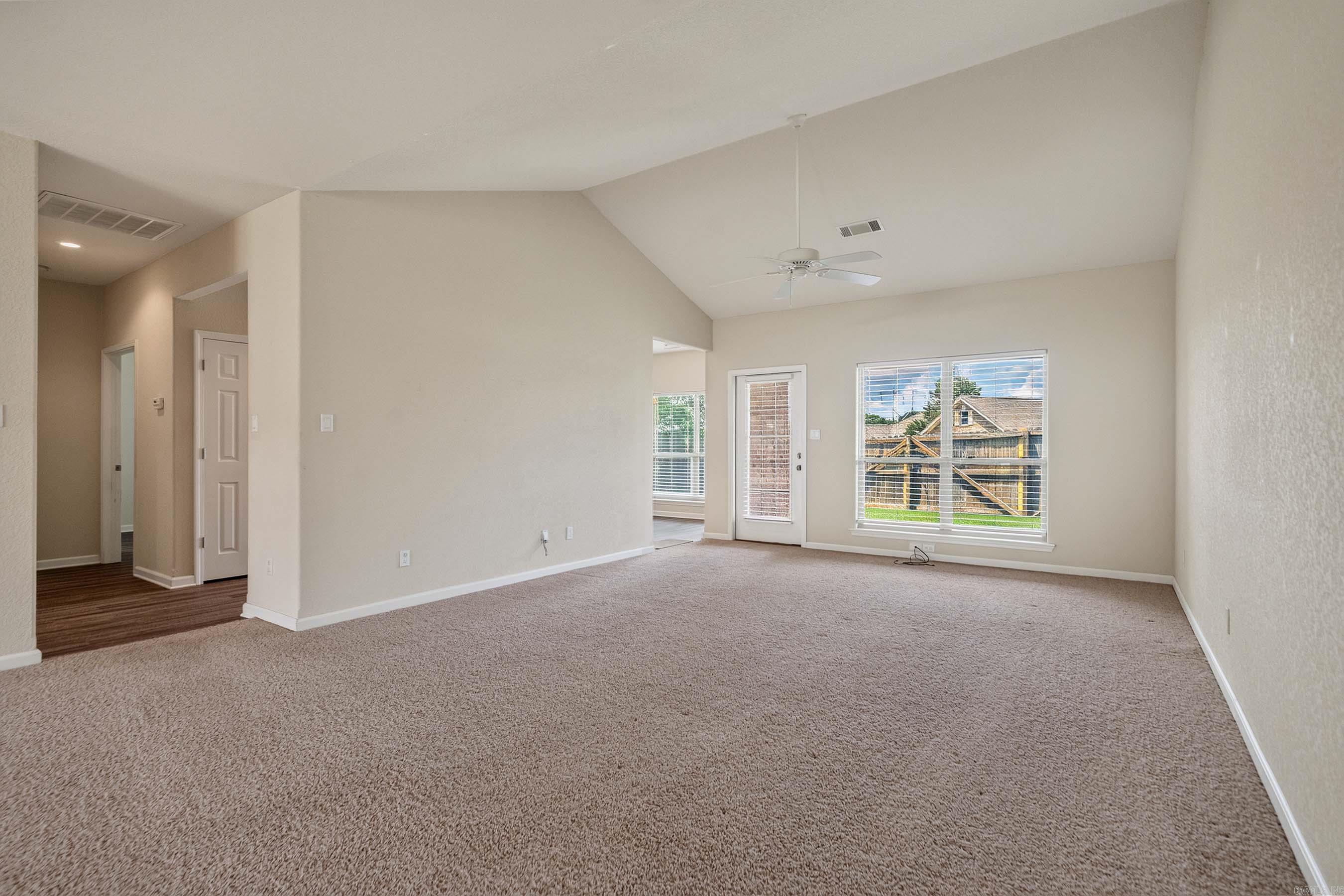 220 Forest Lakes Boulevard Property Photo 4