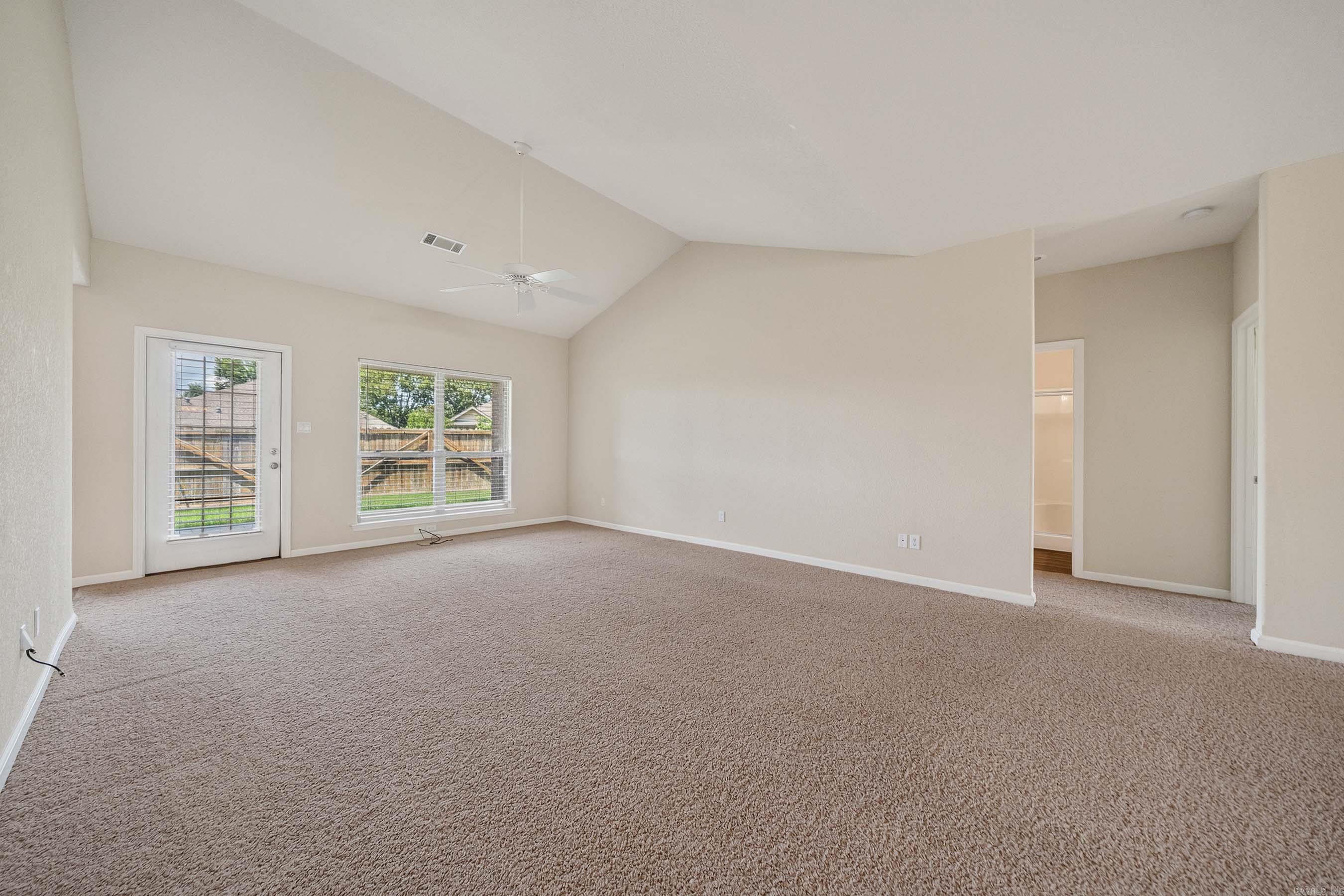 220 Forest Lakes Boulevard Property Photo 5