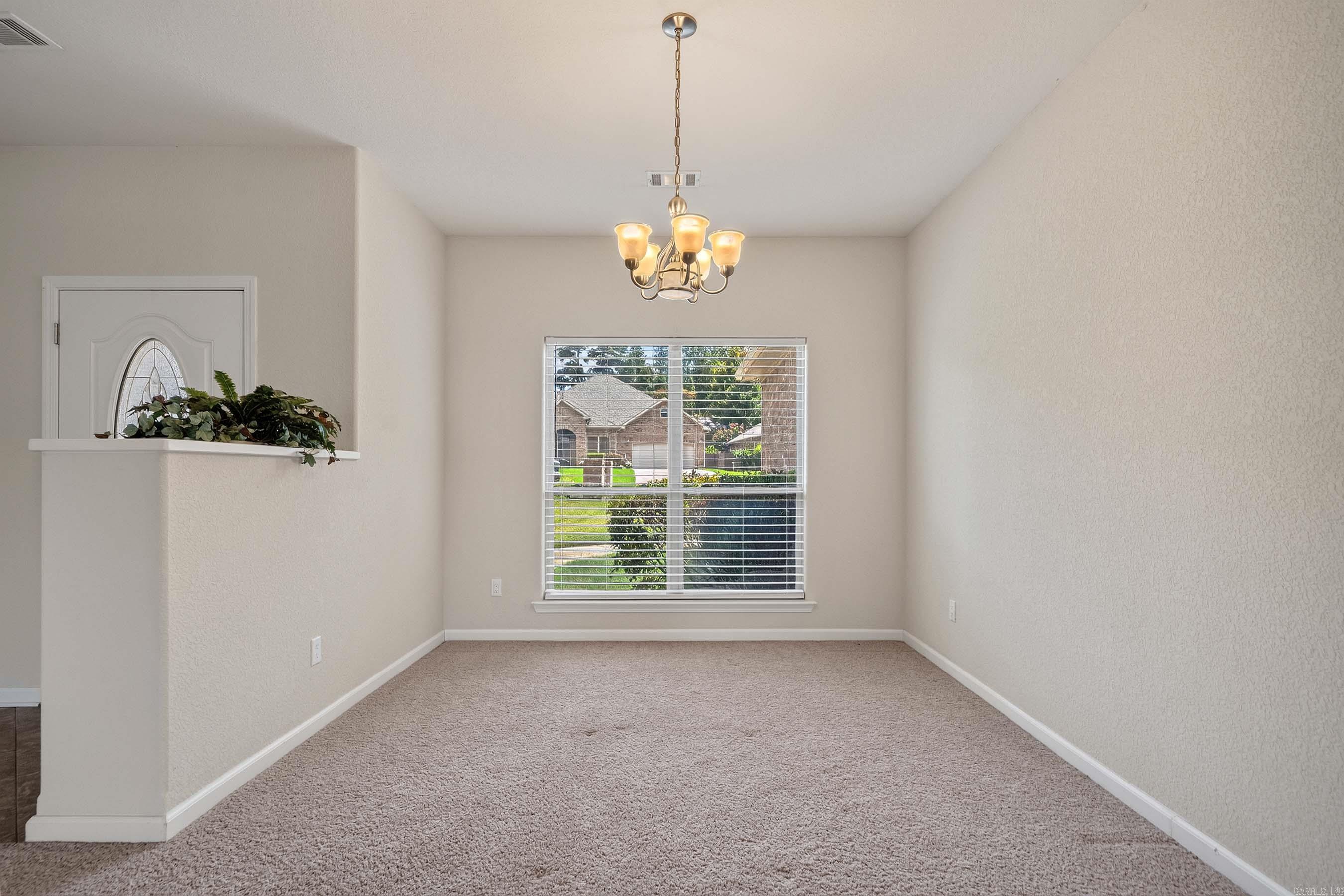 220 Forest Lakes Boulevard Property Photo 12