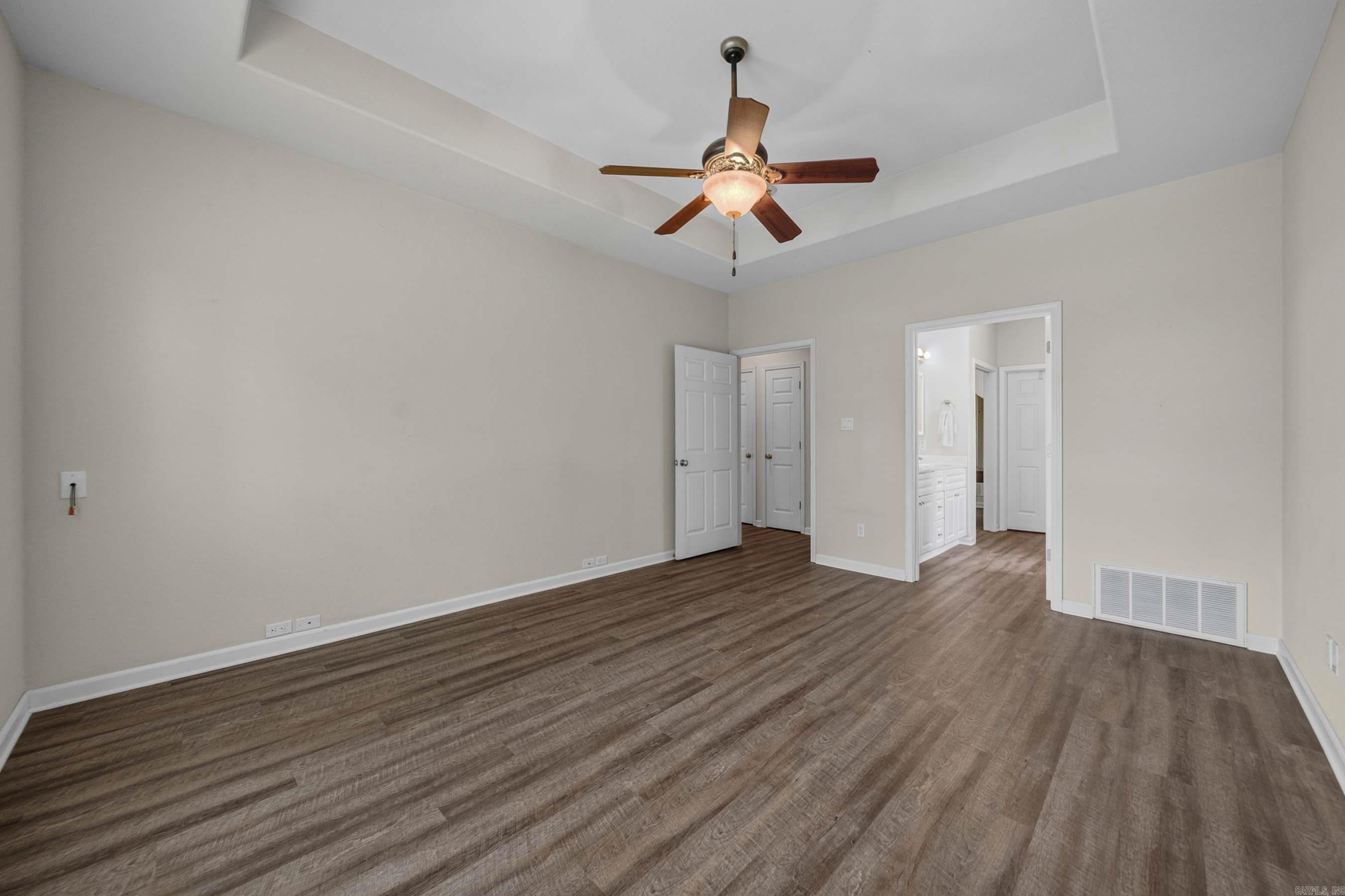 220 Forest Lakes Boulevard Property Photo 15