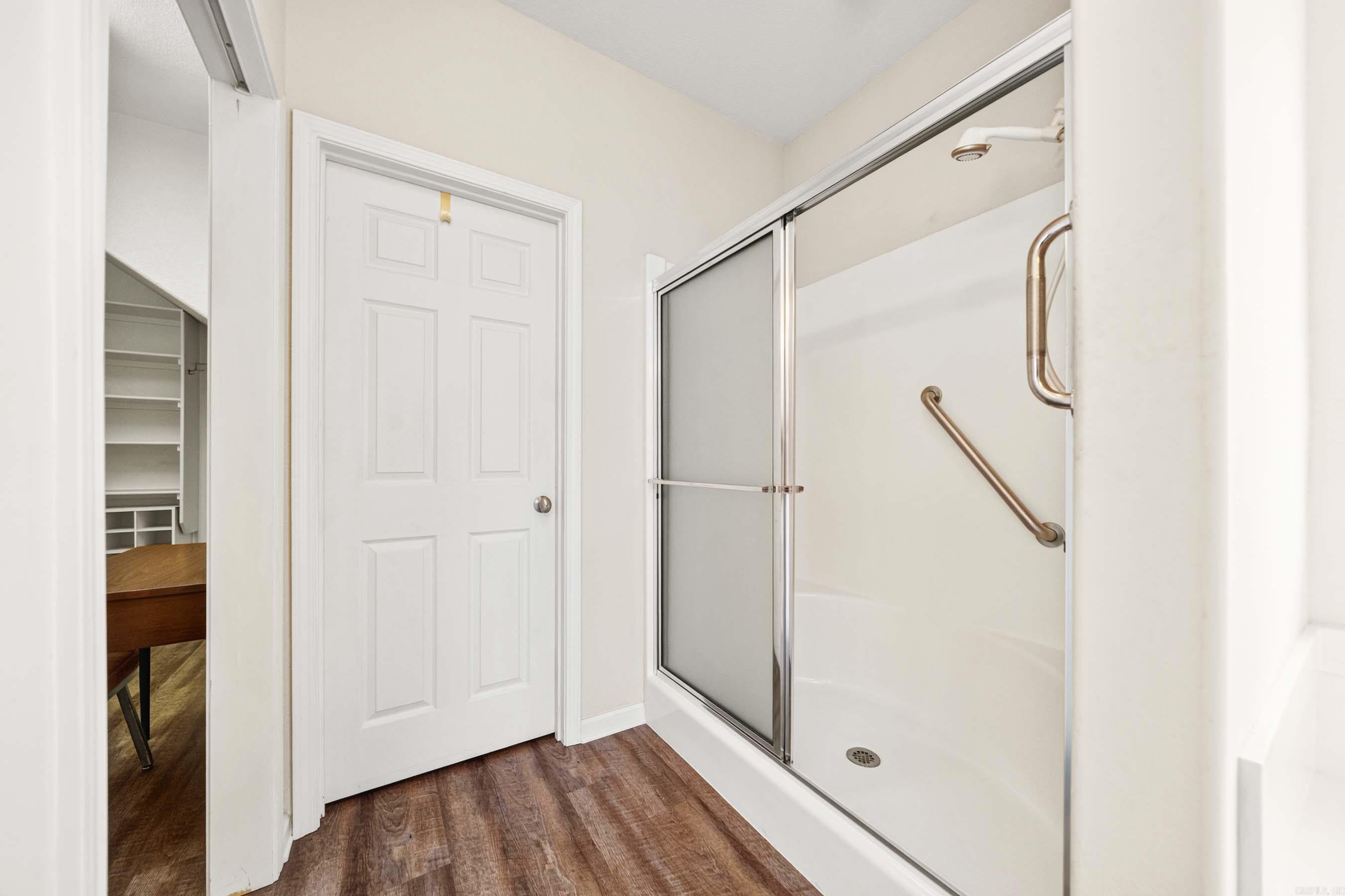 220 Forest Lakes Boulevard Property Photo 18