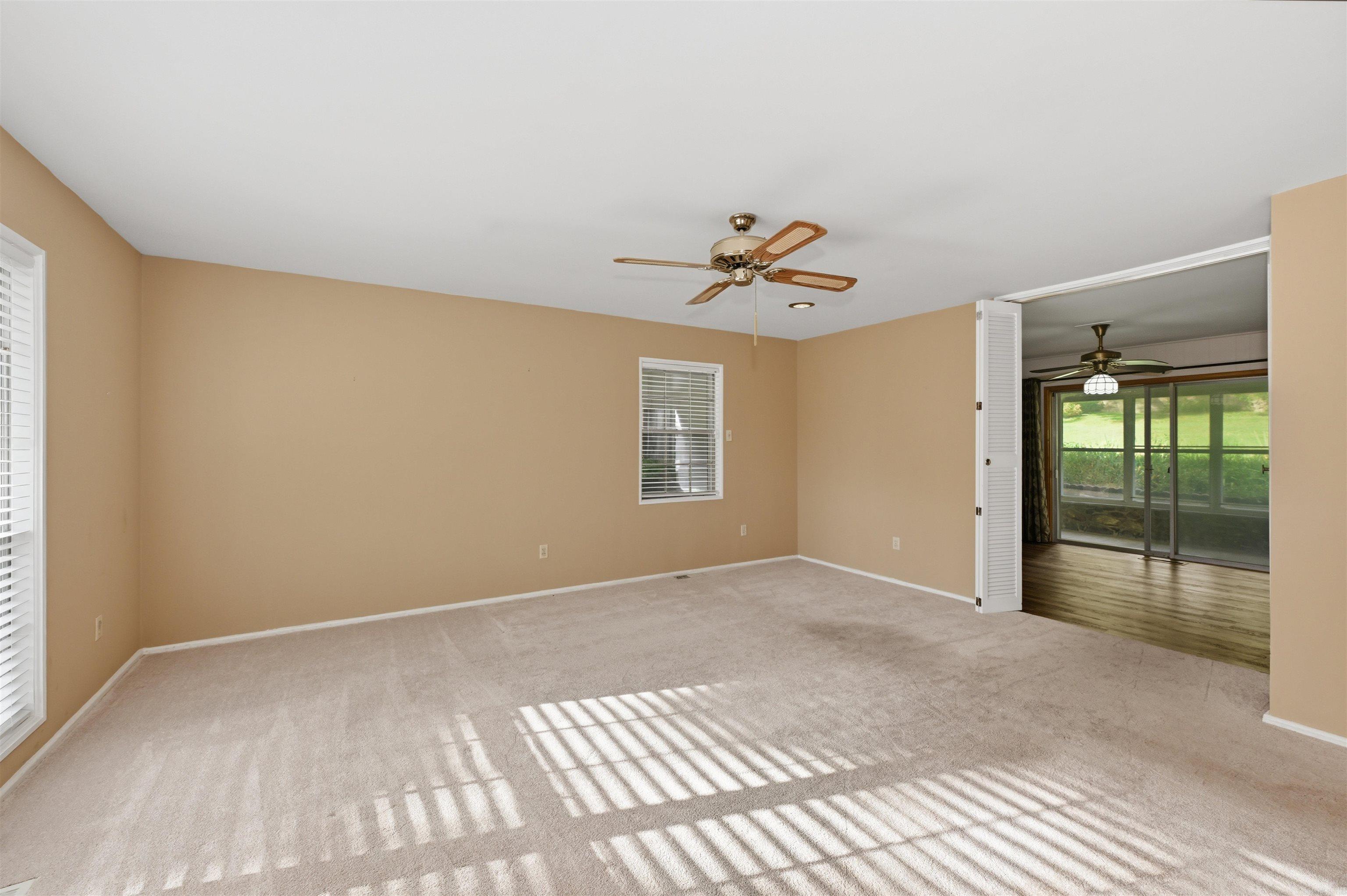 2107 Biscayne Drive Property Photo 5