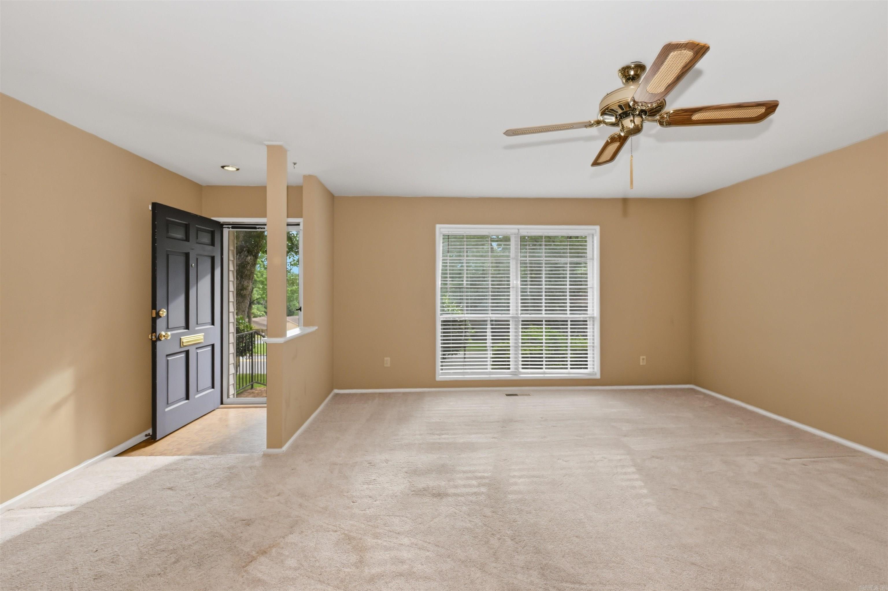 2107 Biscayne Drive Property Photo 8
