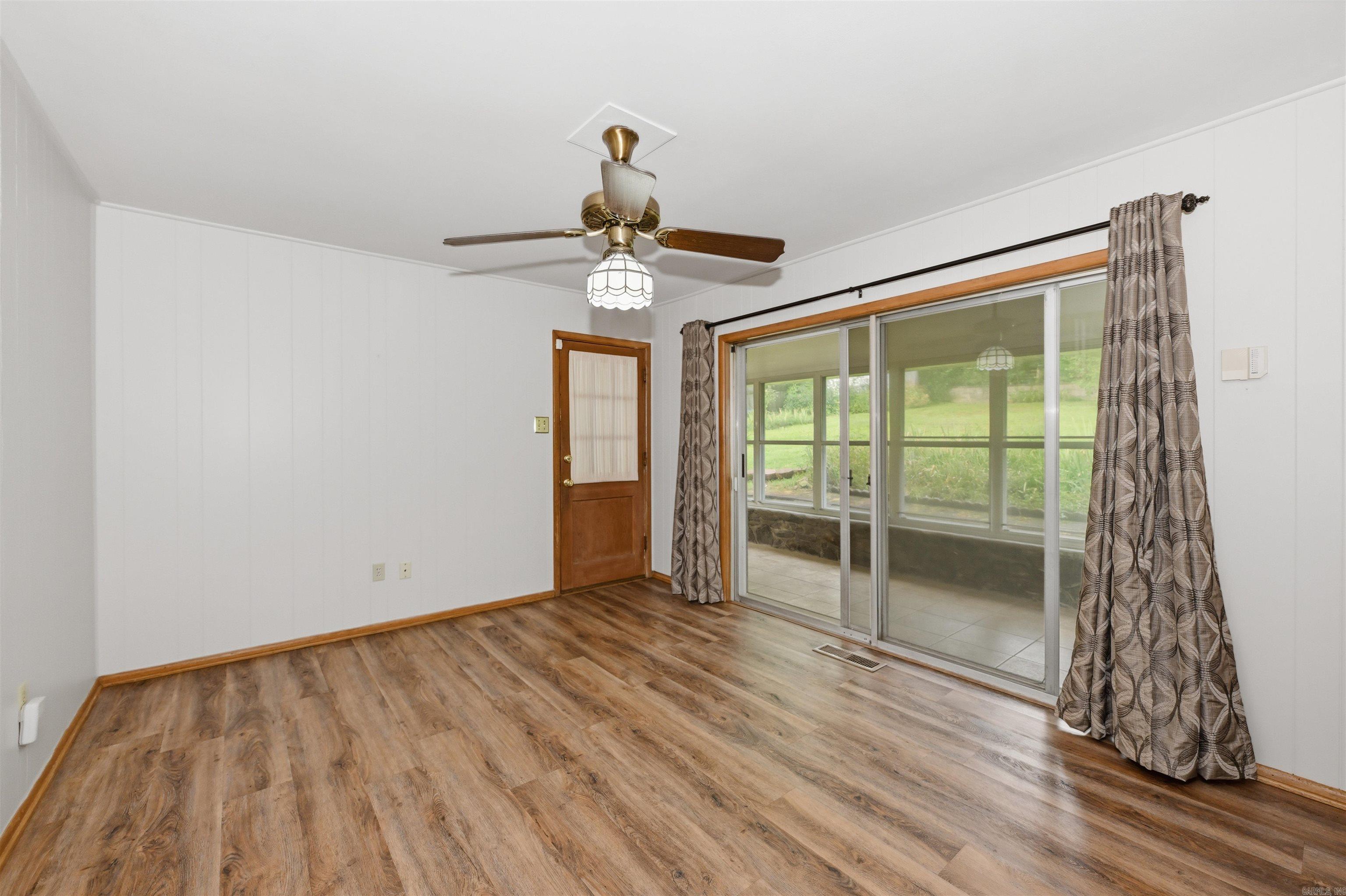 2107 Biscayne Drive Property Photo 10