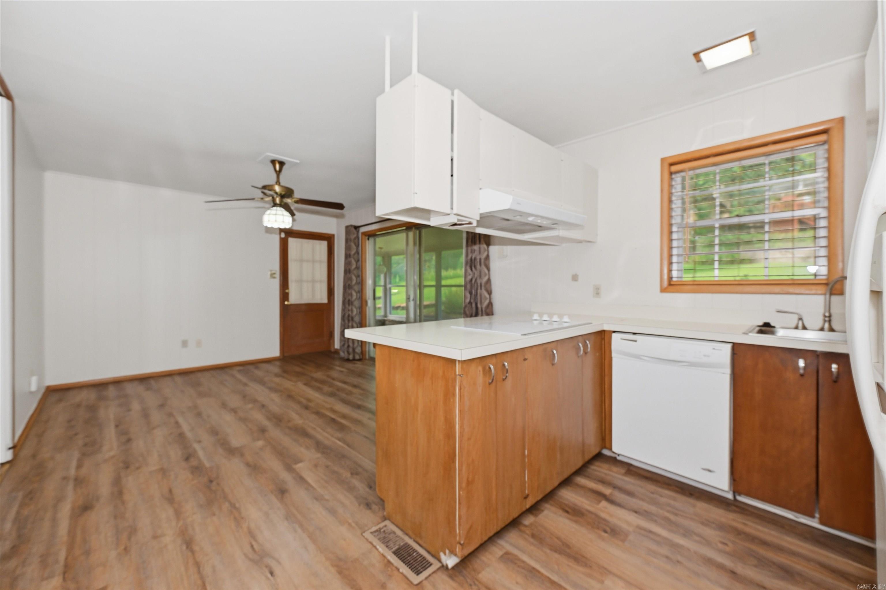 2107 Biscayne Drive Property Photo 14