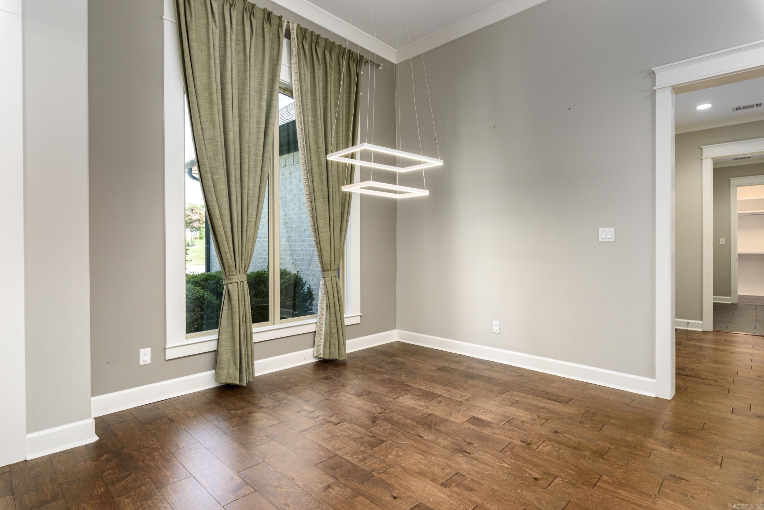 43 Falstone Drive Property Photo 8