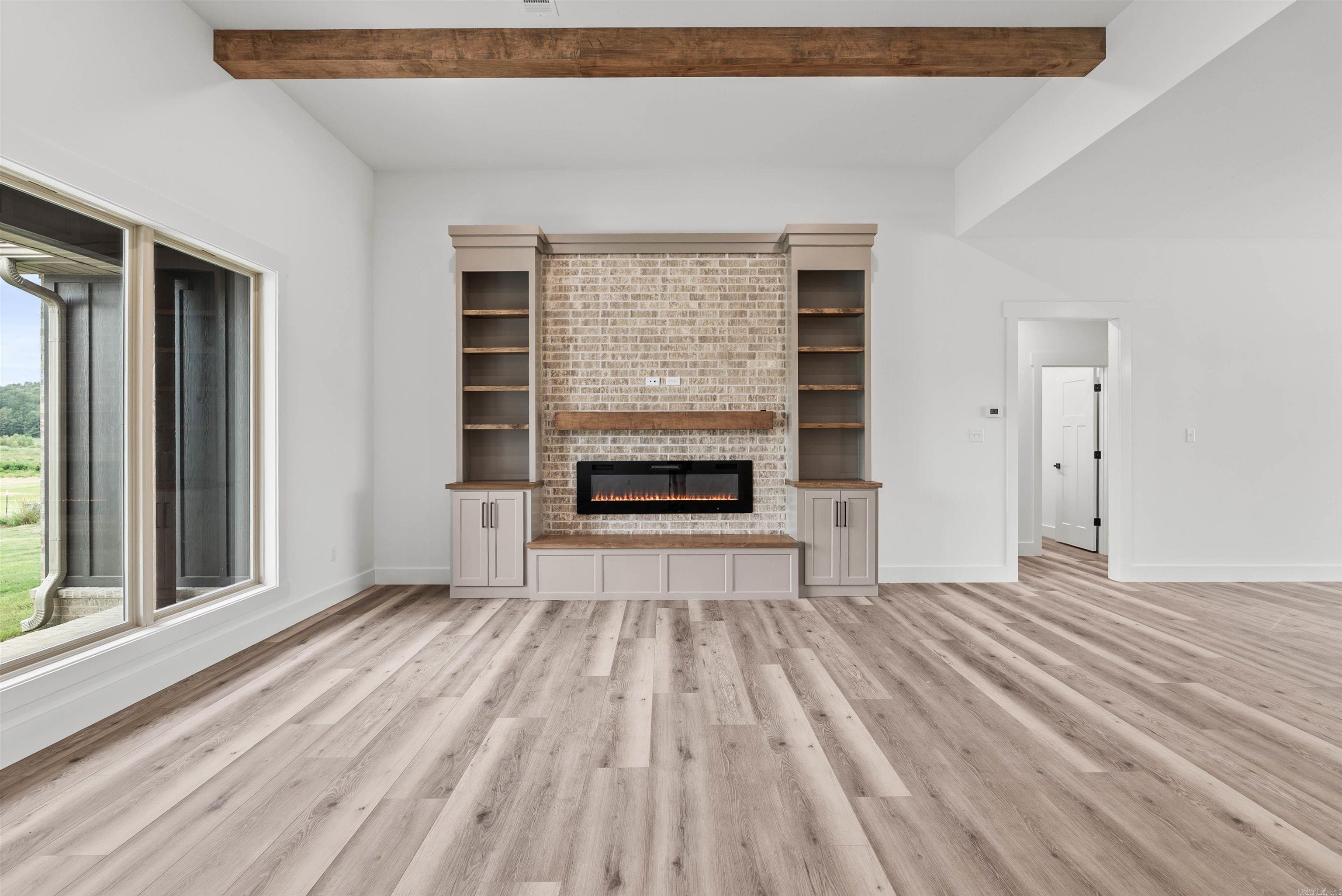 134 Republican Loop Property Photo 8