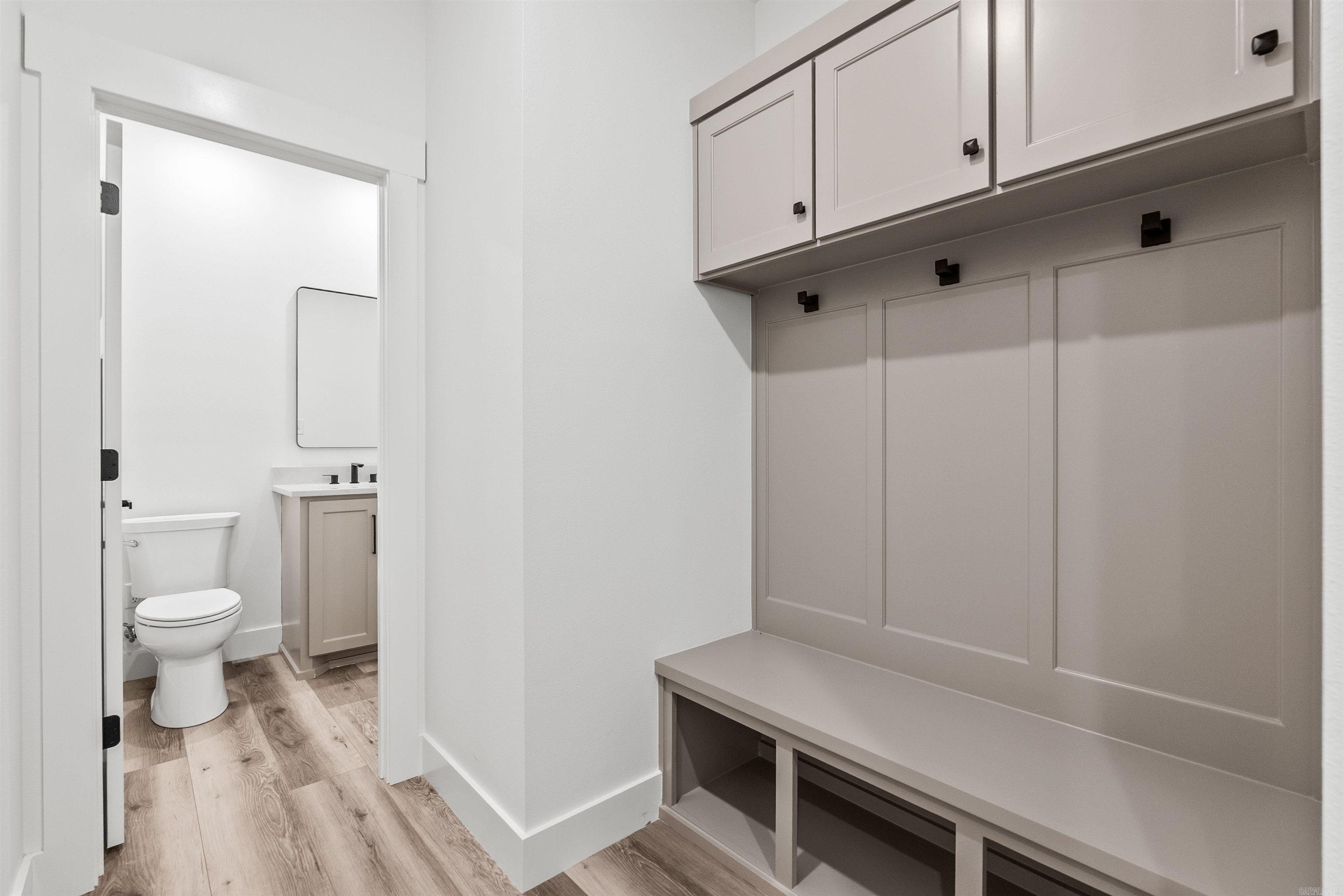 134 Republican Loop Property Photo 38