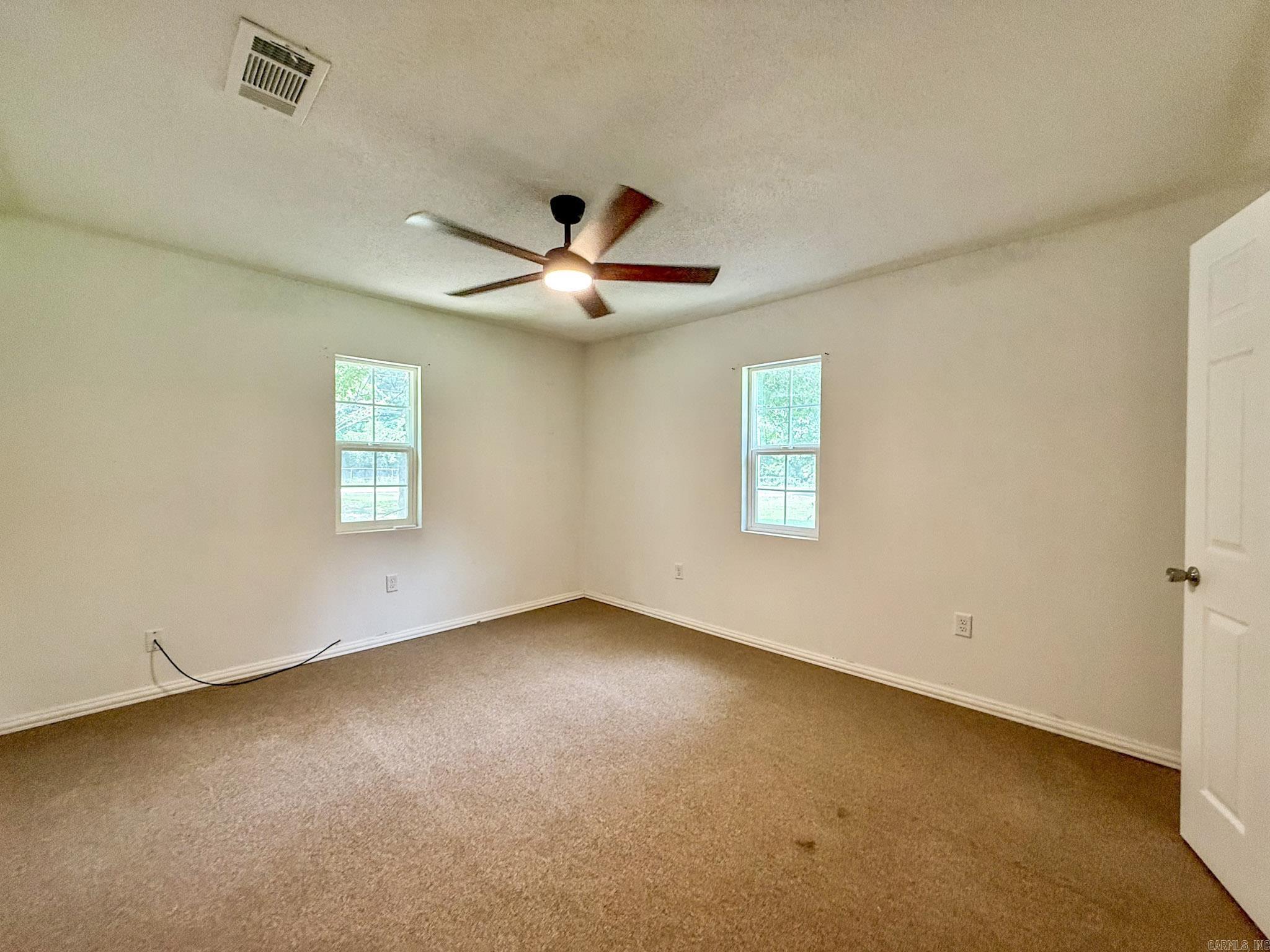 1423 1/2 S East St Property Photo 10