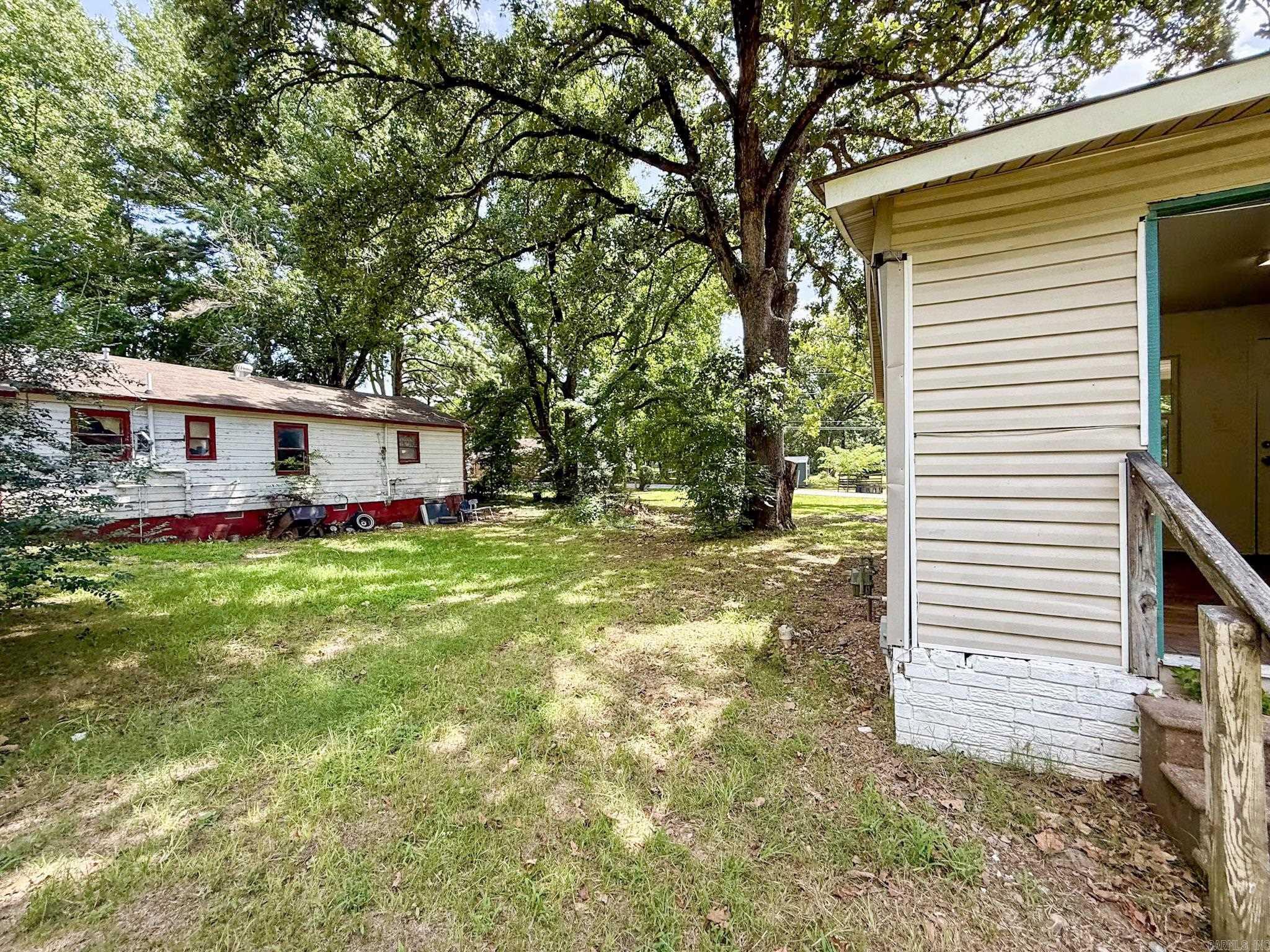 1423 1/2 S East St Property Photo 16