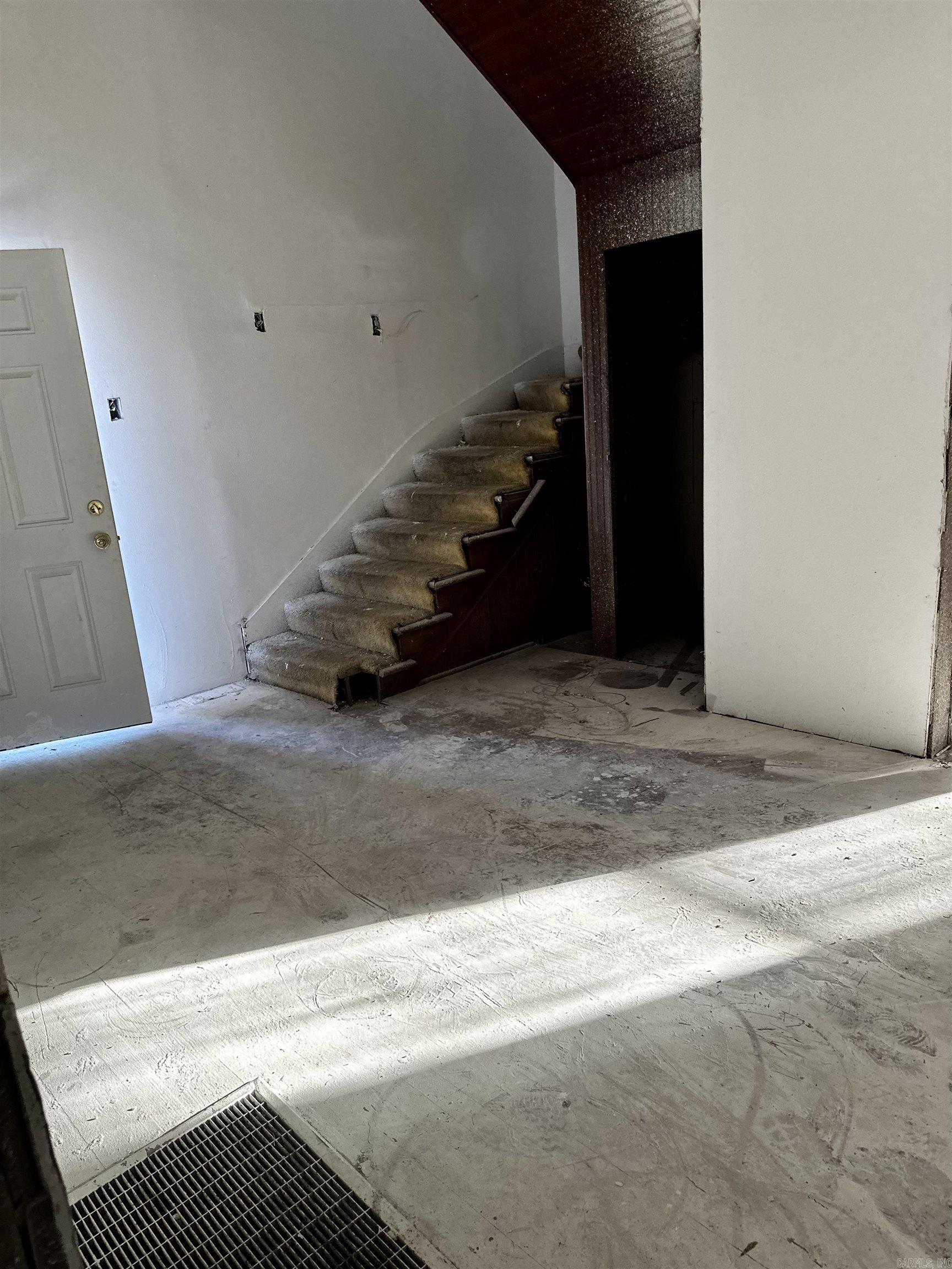 1502 W 2nd Circle Property Photo 4