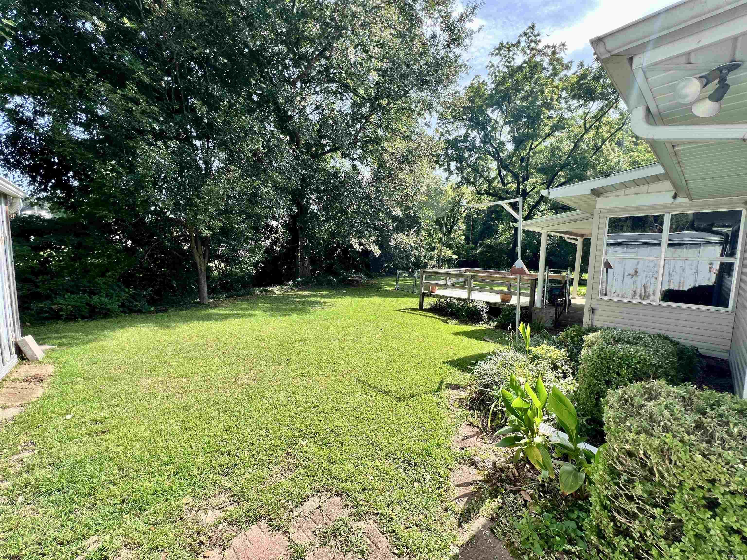1350 Lee Street Property Photo 6