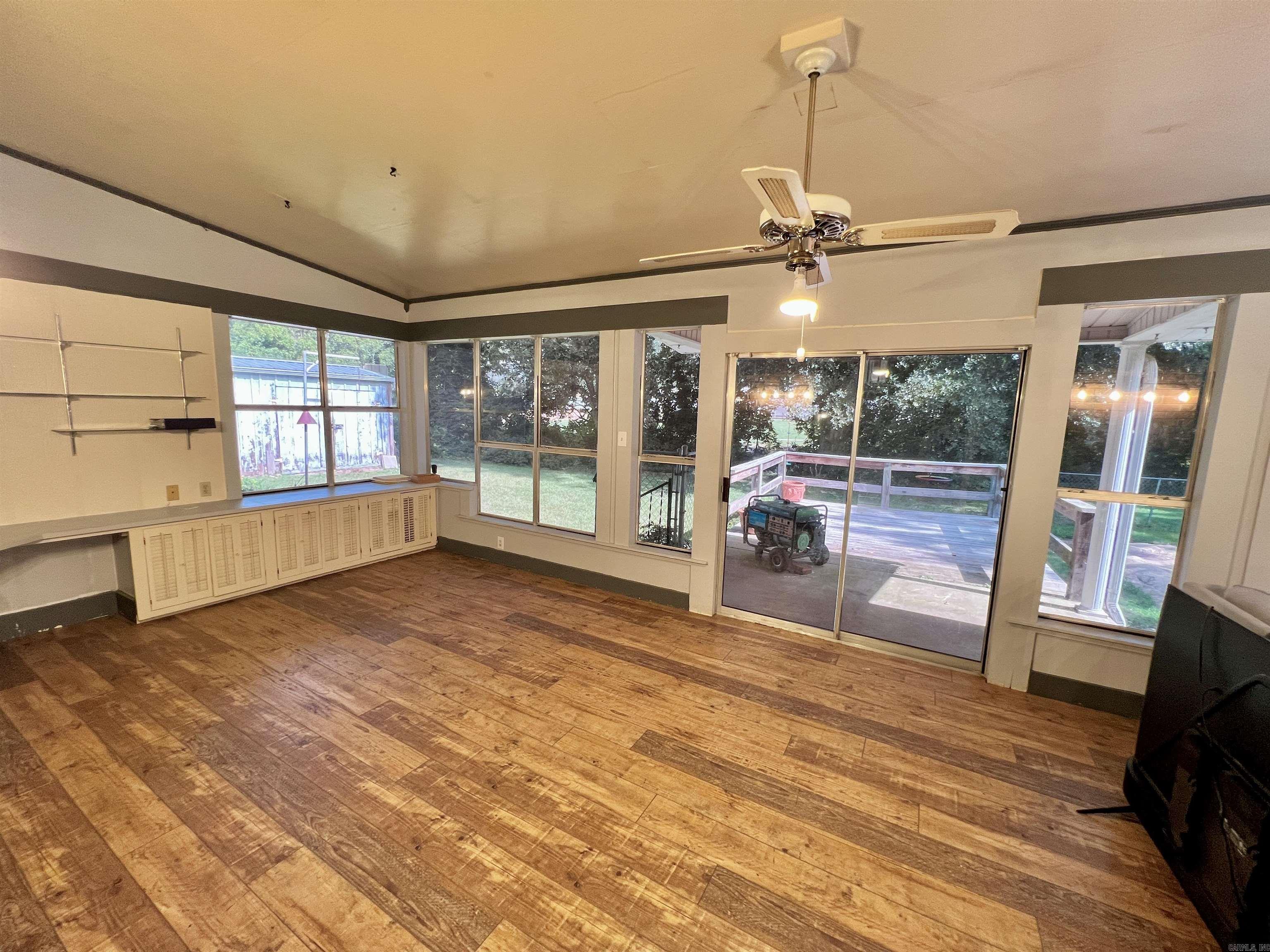 1350 Lee Street Property Photo 17